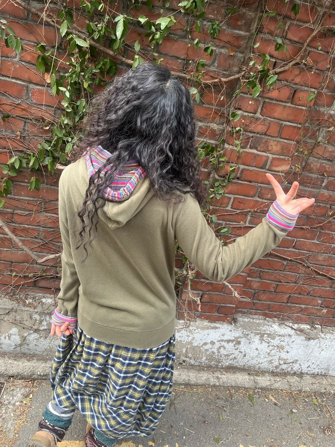 카키 무지개 패턴 포인트 후드집업 상품이미지6