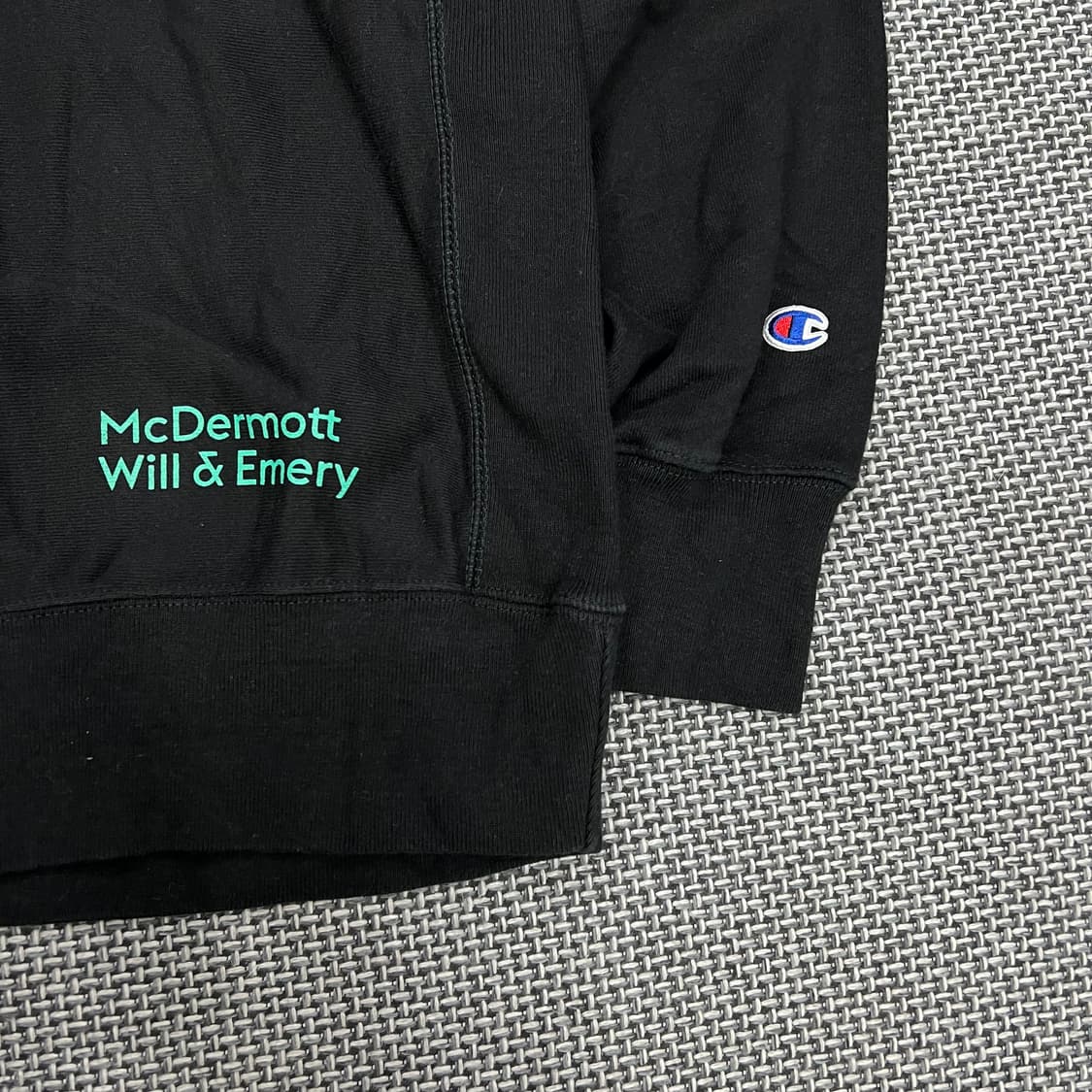 챔피온 리버스위브 블랙 맨투맨 상품이미지5