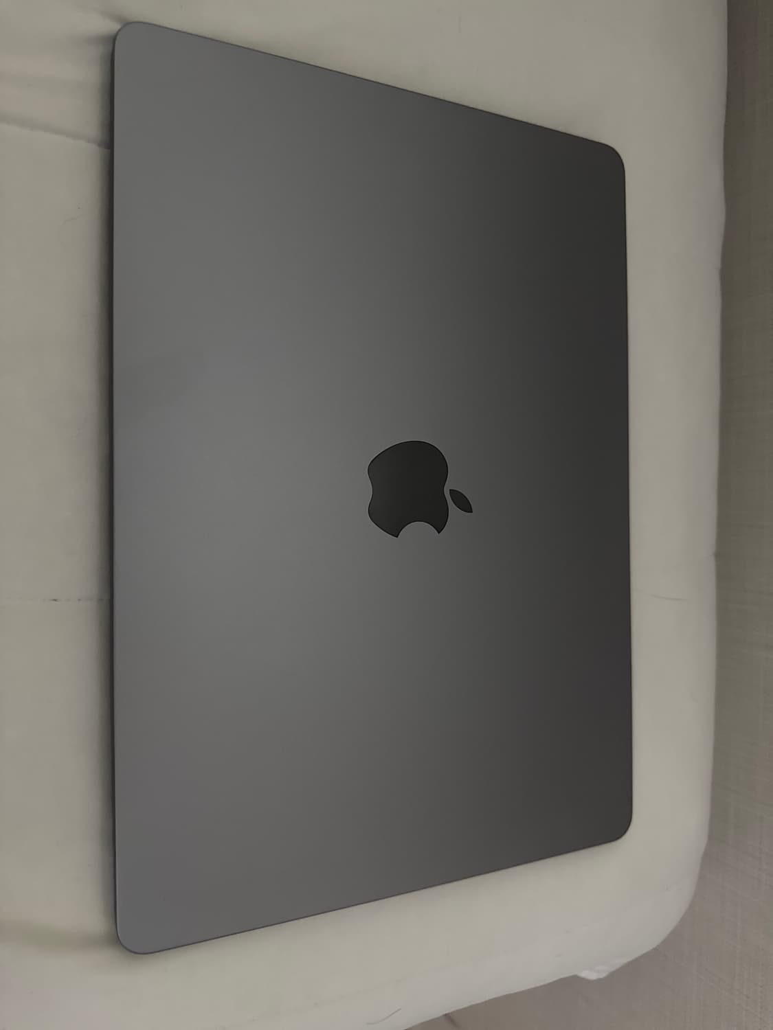 (A급) Apple 맥북 에어 13 M2 스페이스그레이 • M2 8코어  상품이미지2