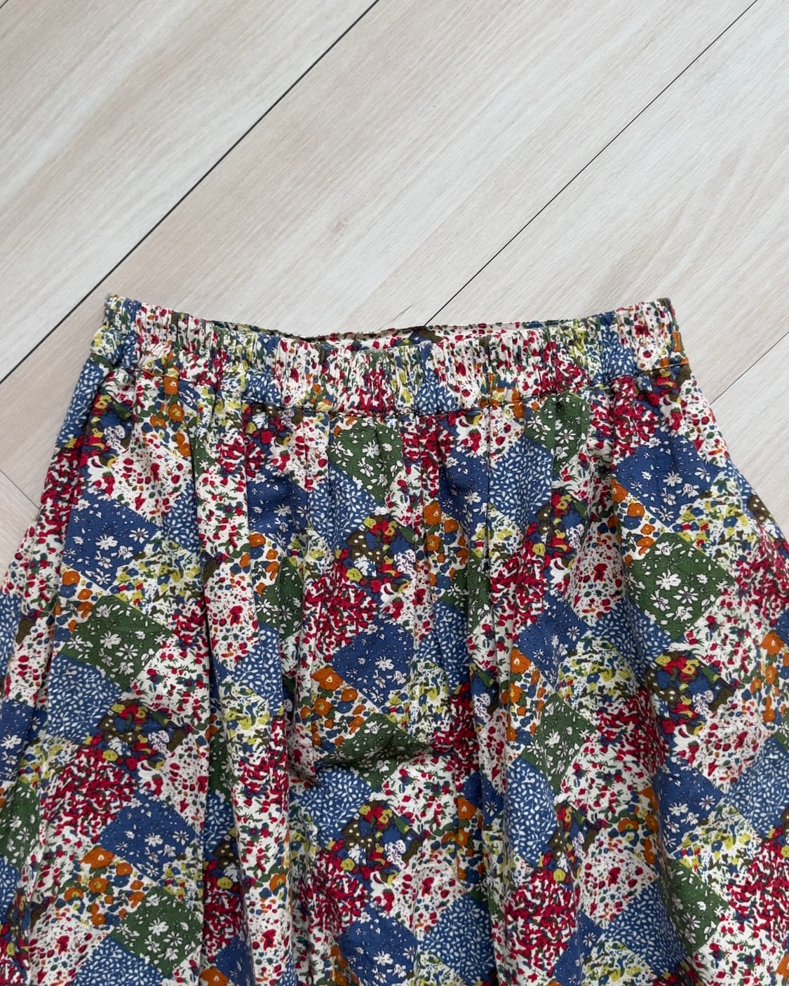 [TITICACA] Floral Patton Skirt 상품이미지3