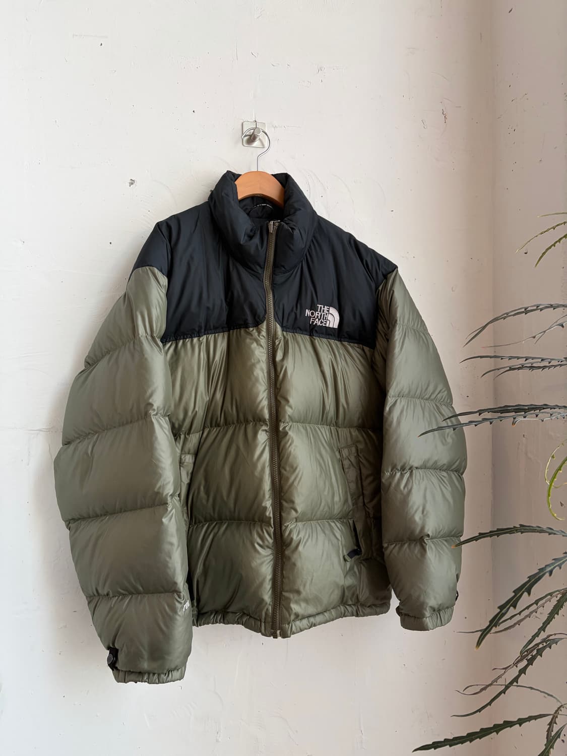 노스페이스 1996 레트로 눕시 올리브카키 상품이미지2