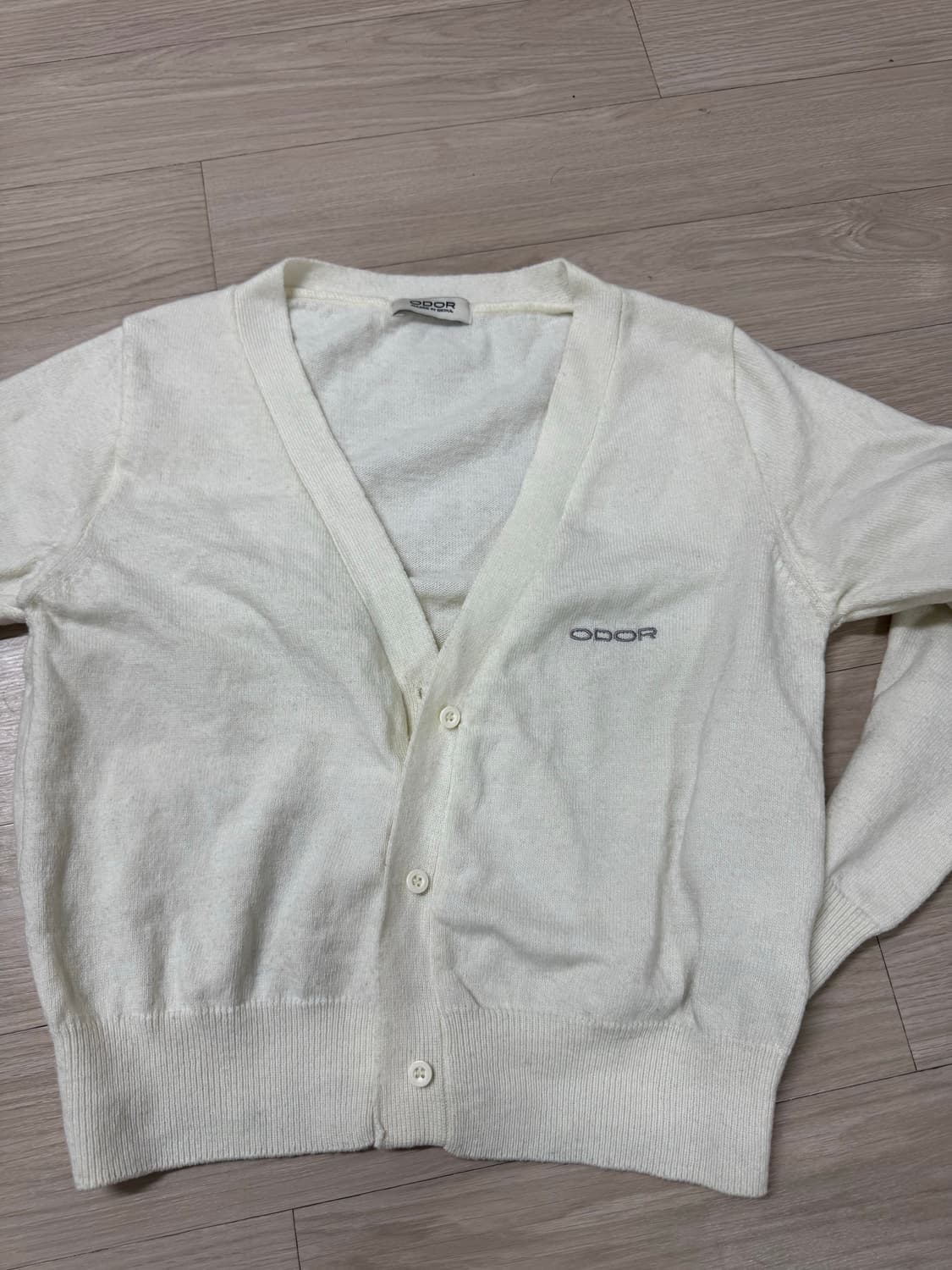 오도어 엠버 가디건 화이트 상품이미지3