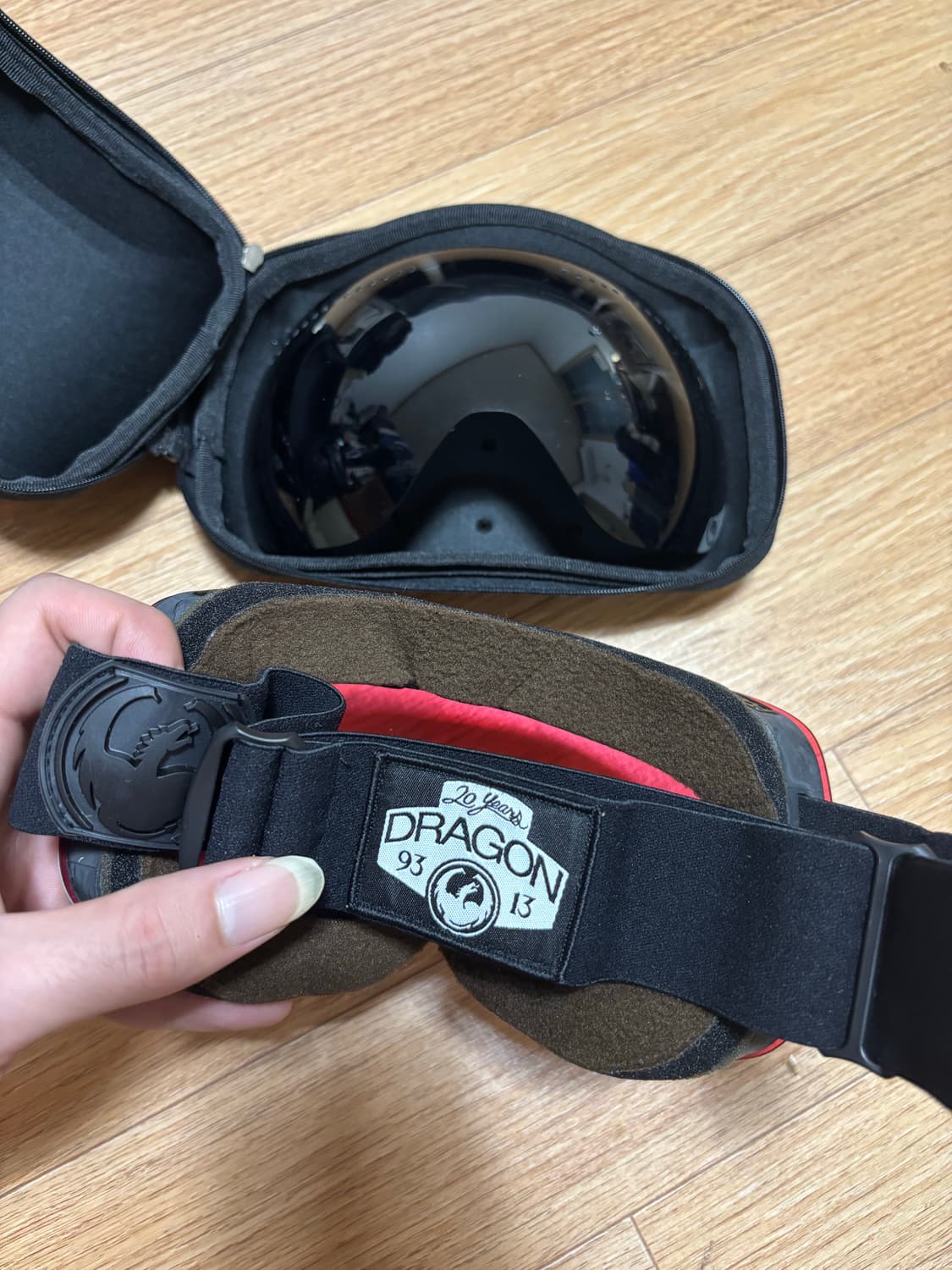 드래곤 스키 고글 레드/블랙 렌즈 케이스 포함 상품이미지2