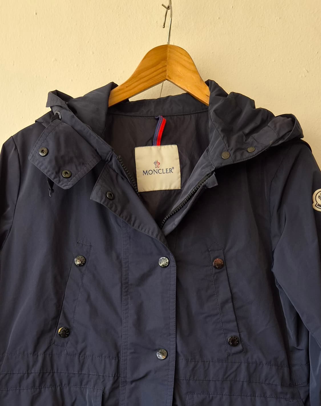 몽클레어 여성 네이비후드바람막이점퍼 2사이즈 상품이미지1