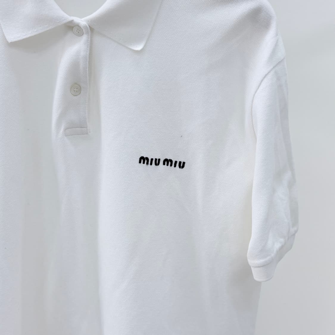 [A급/2XL] 미우미우 코튼 피게 폴로 반팔 카라티 화이트 상품이미지2
