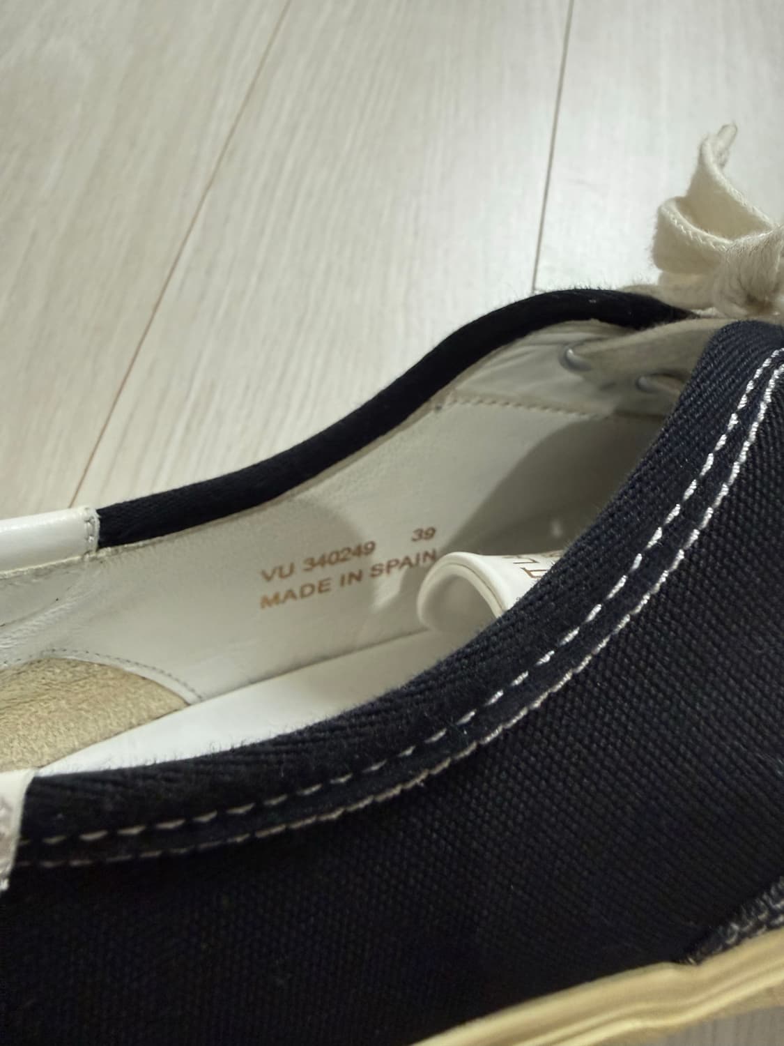 생로랑 15FW 부메랑 스니커즈 상품이미지10