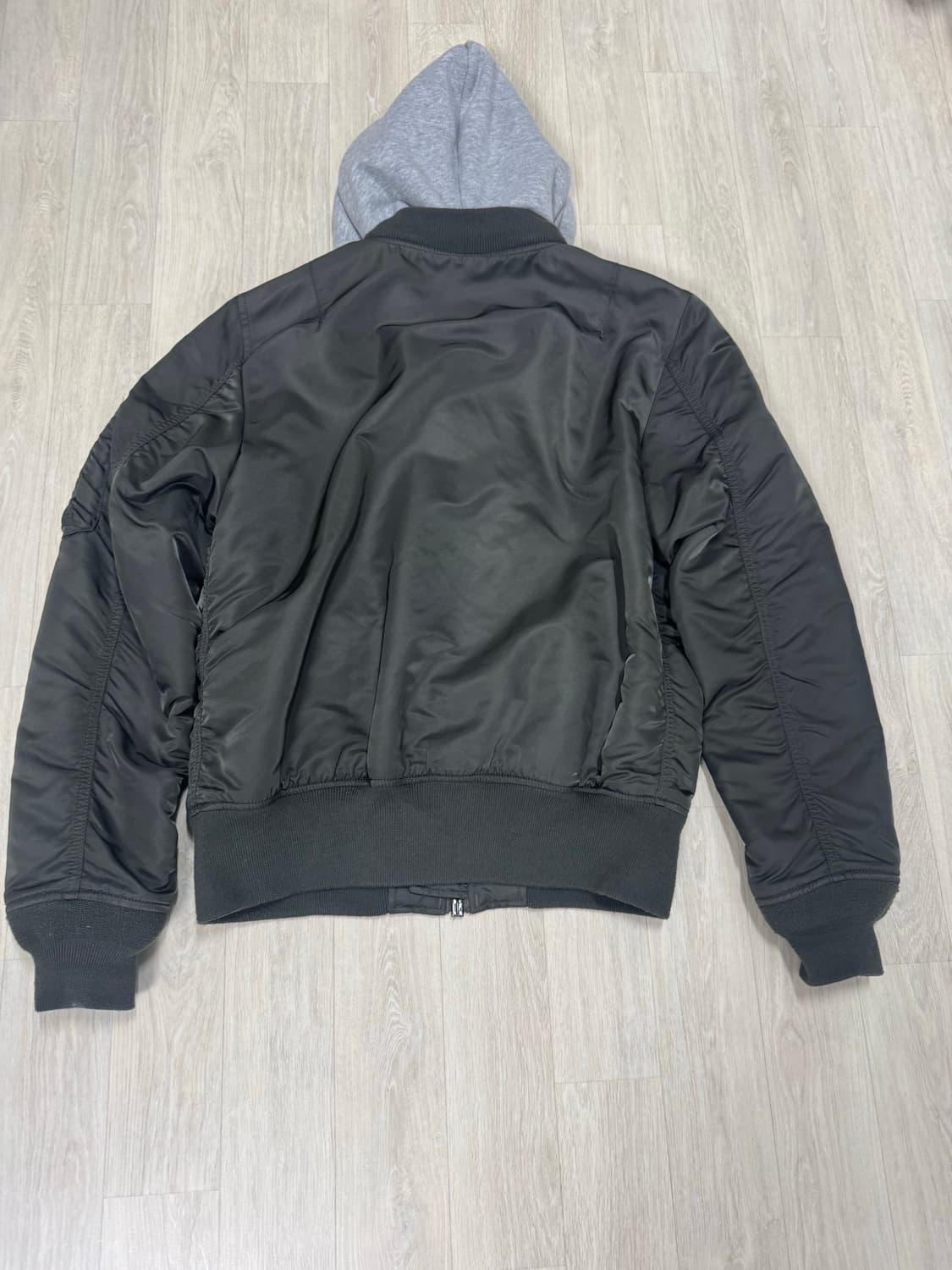 Alpha Industries MA-1 Hooded Flight Jack 상품이미지2