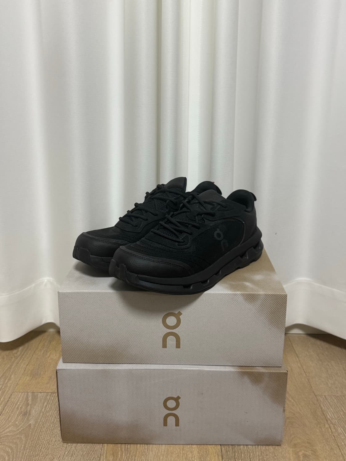 [275] 온러닝 클라우드존 문 블랙 젠데이야 콜라보 상품이미지2