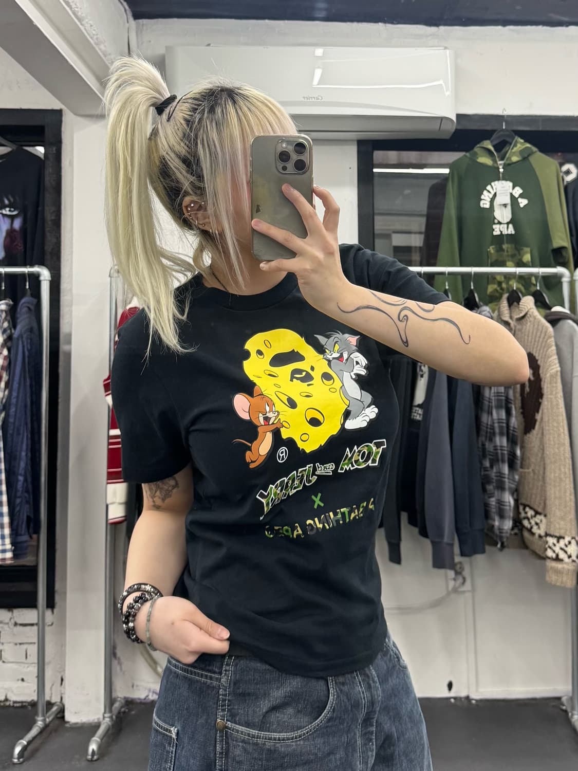 베이프 톰과제리 티셔츠 상품이미지3