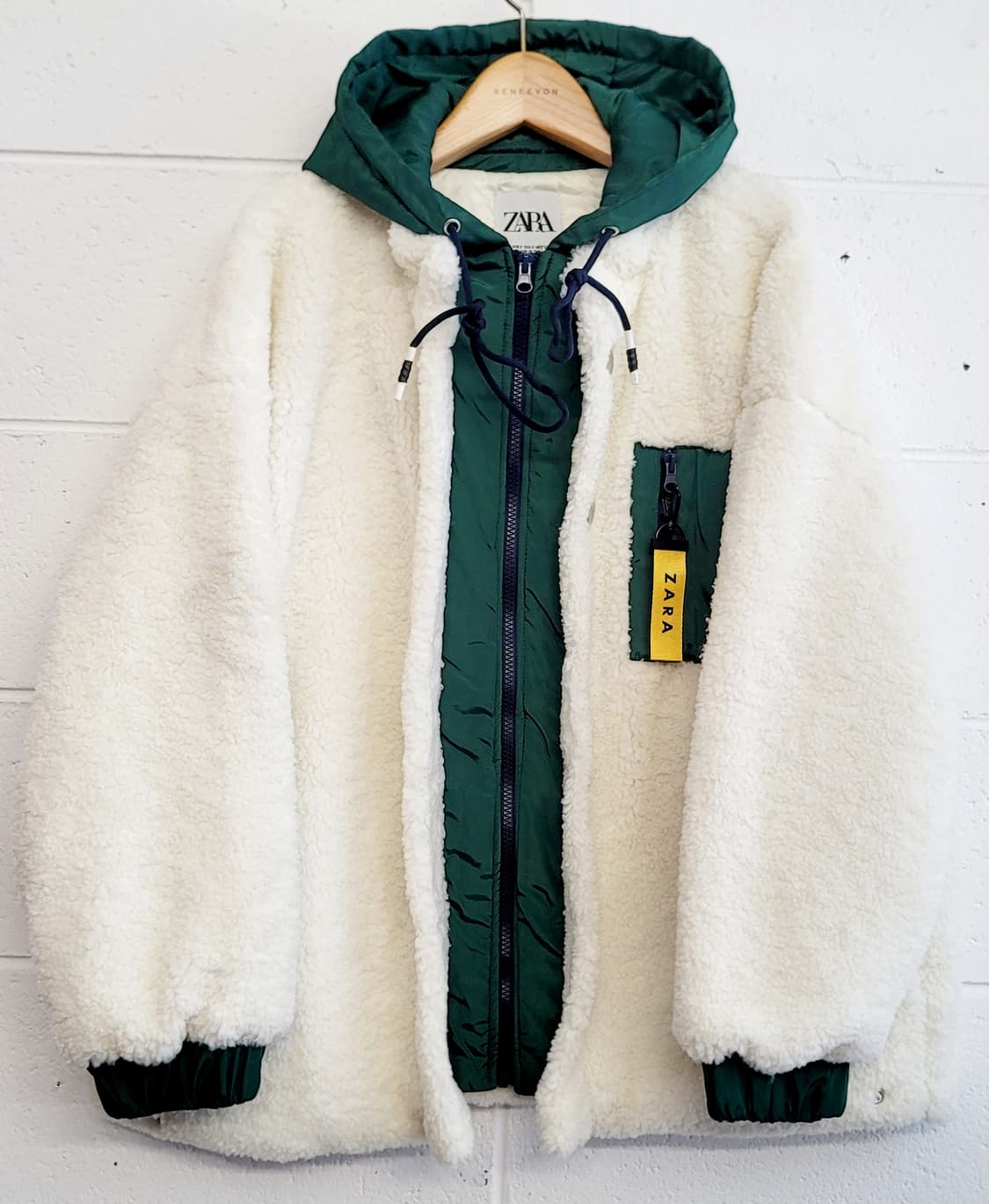 자라(ZARA, 남여공용) 오버핏 후드 양털후리스자켓(안감누빔) 판매 상품이미지3