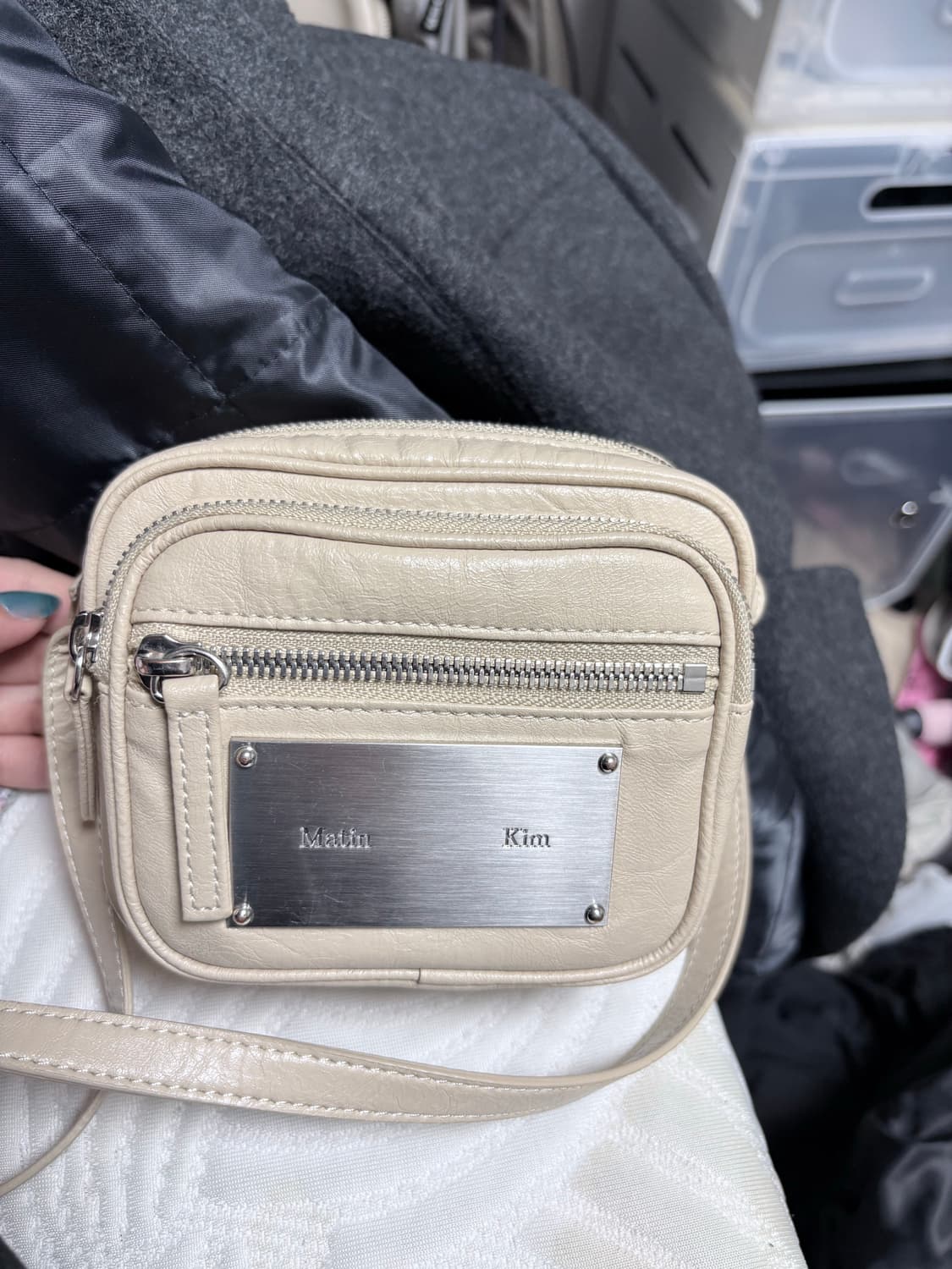 마뗑킴 스퀘어 레더 미니 크로스백 상품이미지1