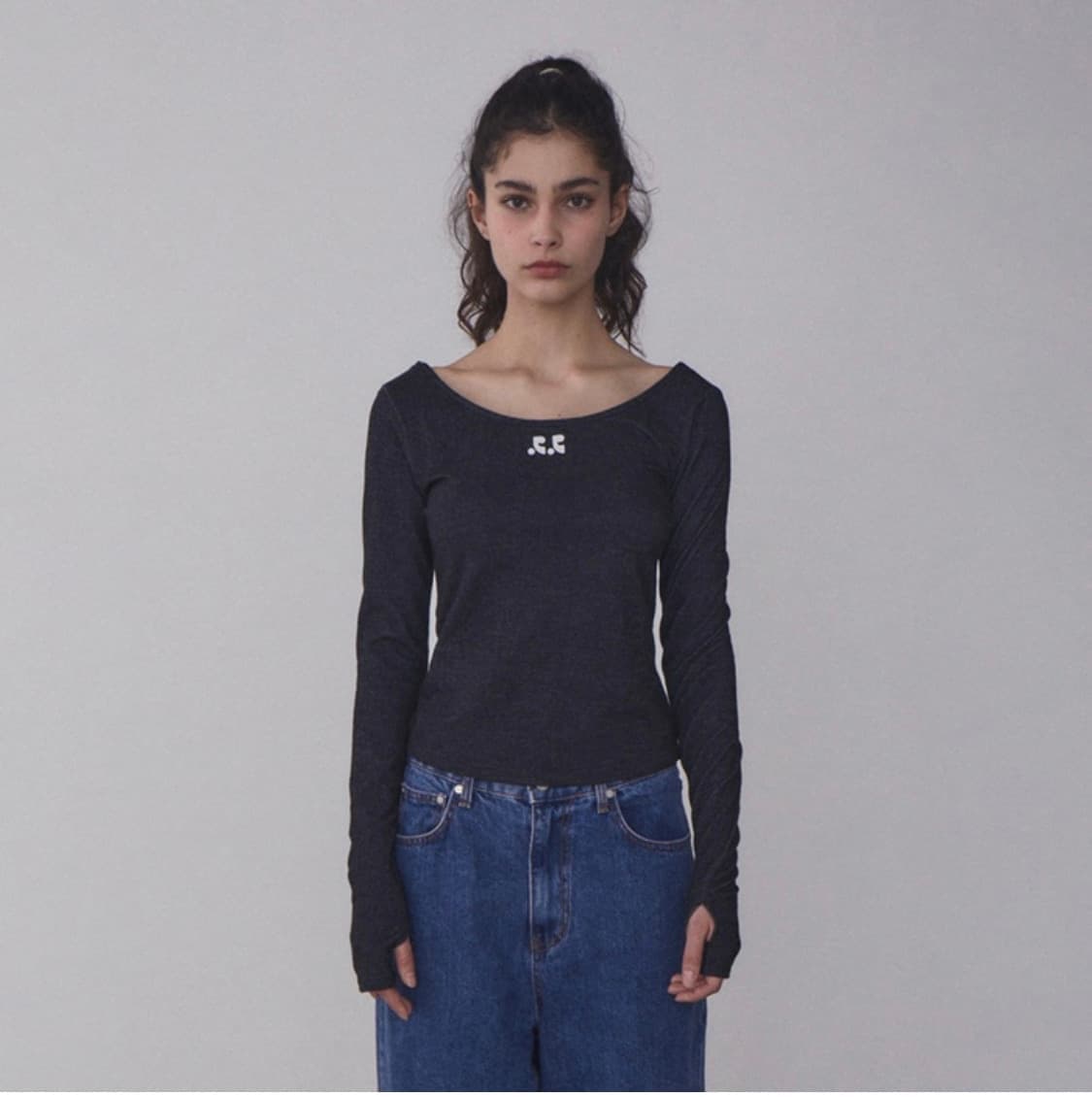 레스트앤레크리이션 로고 그레이 유넥 오프숄더 롱 슬리브 긴팔 티셔츠 F 상품이미지1