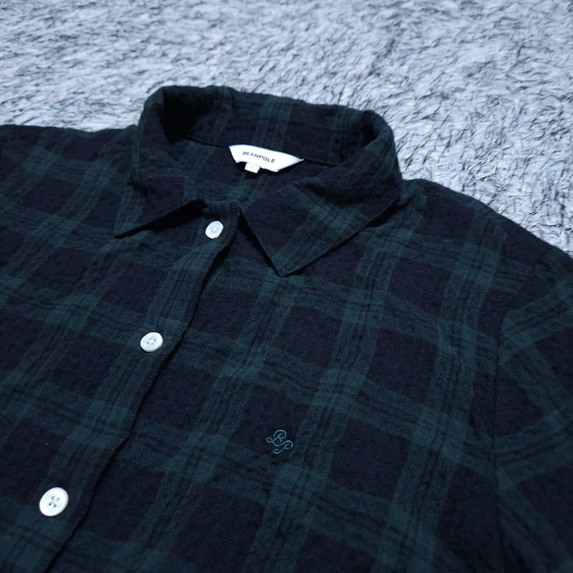 빈폴) L 여자 7부반팔 크롭셔츠 체크남방 / 왕눈이샵 상품이미지4