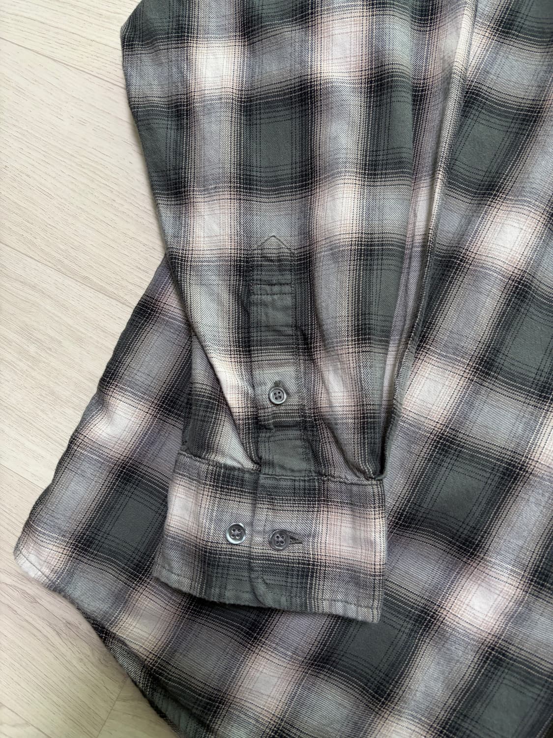 우드비 옴브레 체크 셔츠 2사이즈 판매 상품이미지4