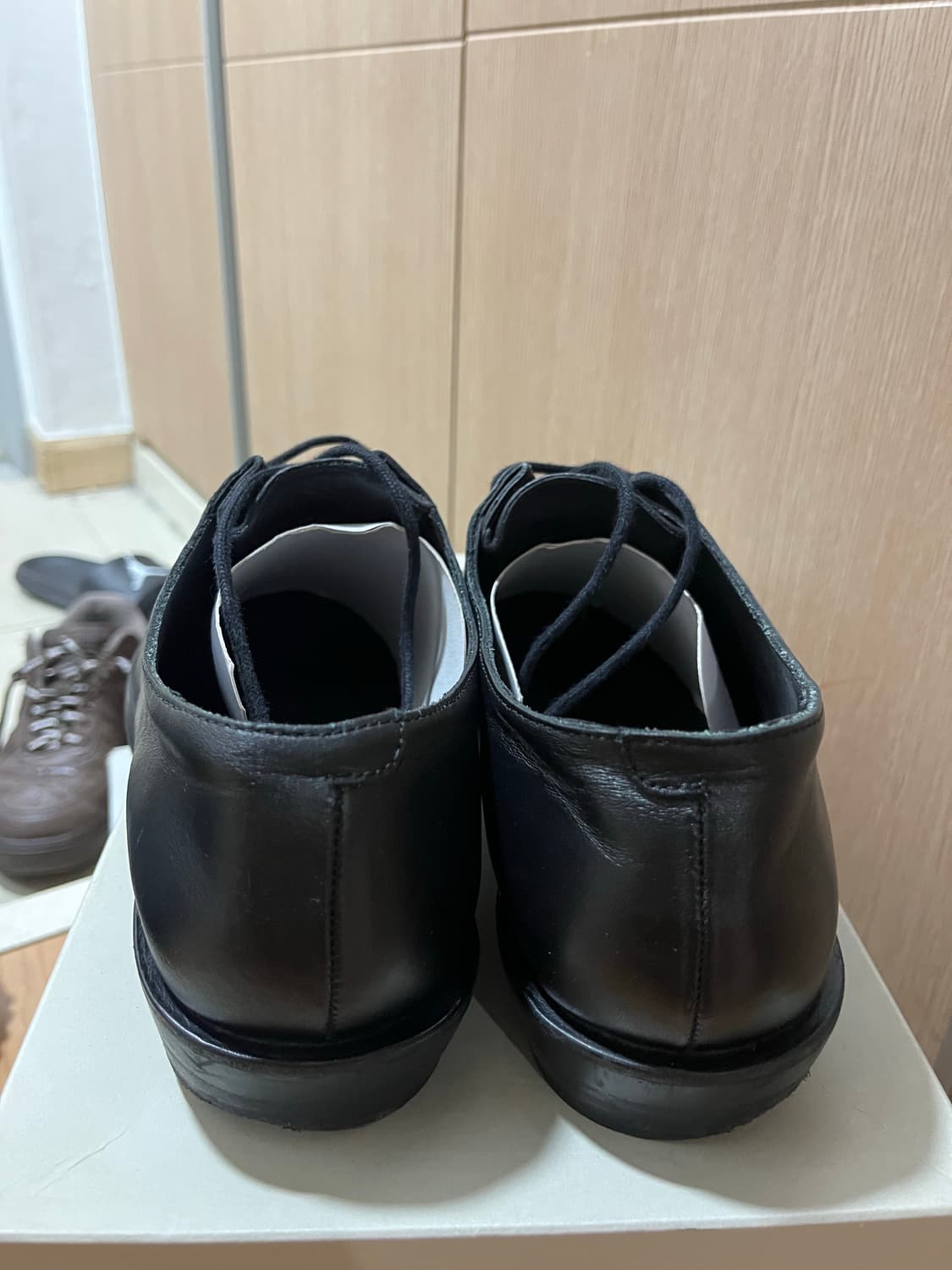 코스 기본 더비 250사이즈 팝니다 상품이미지4