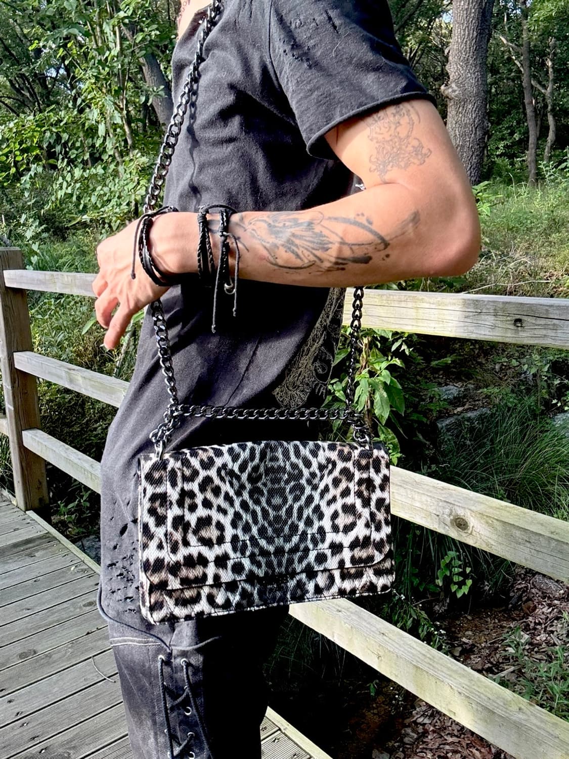 “Guess” Leopard Pattern Kitsch Y2K Mood  상품이미지2