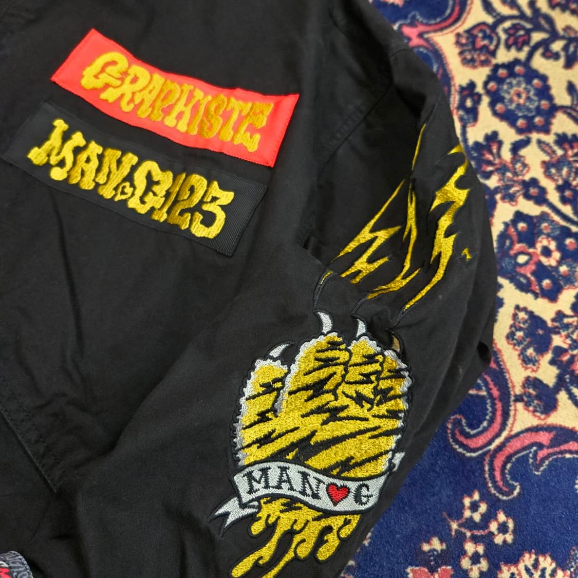 그라피스트만지 패치드 워싱 야상
Free size
 상품이미지5