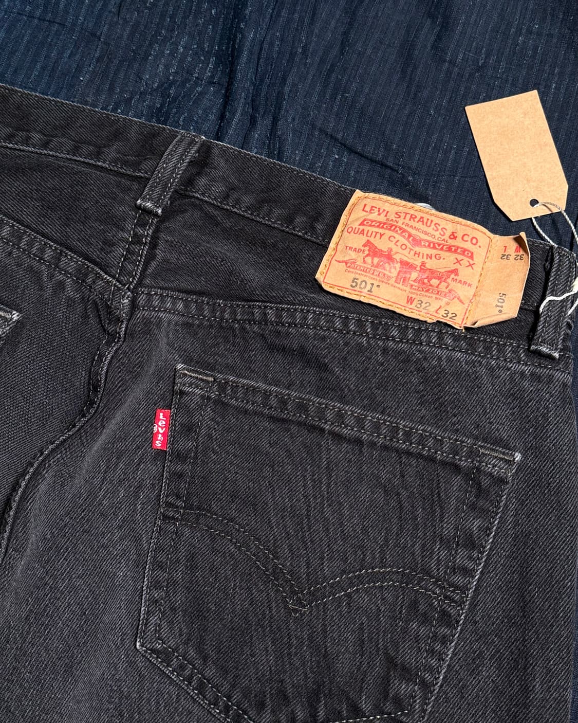 리바이스 501 스트레이트핏 블랙 데님 팬츠 32 상품이미지6