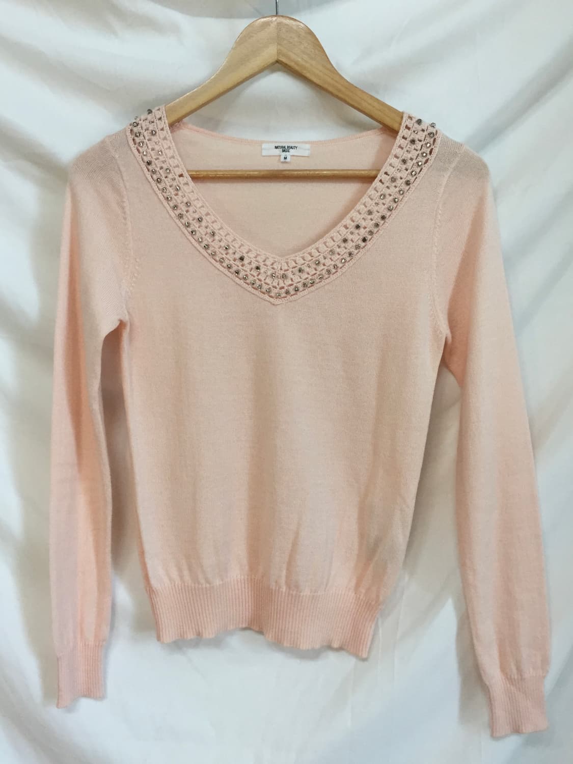 큐빅 브이넥 탑 상품이미지1