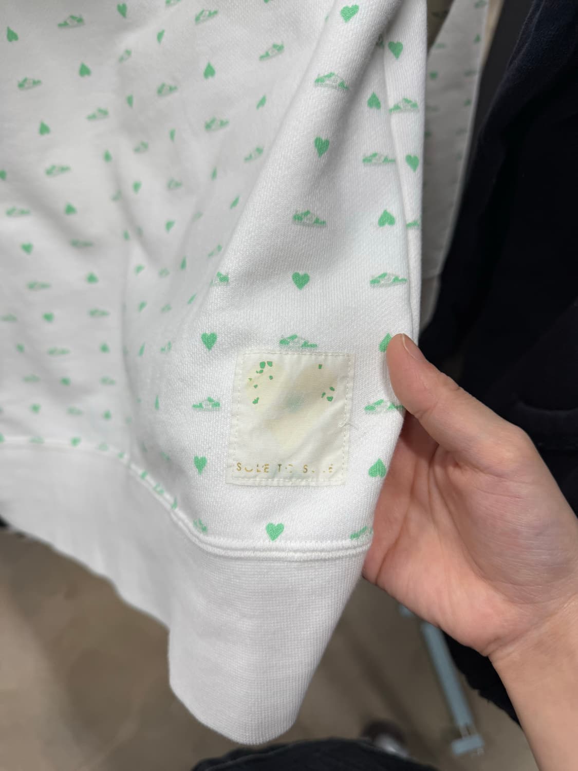 나이키 하트 후드 상품이미지4