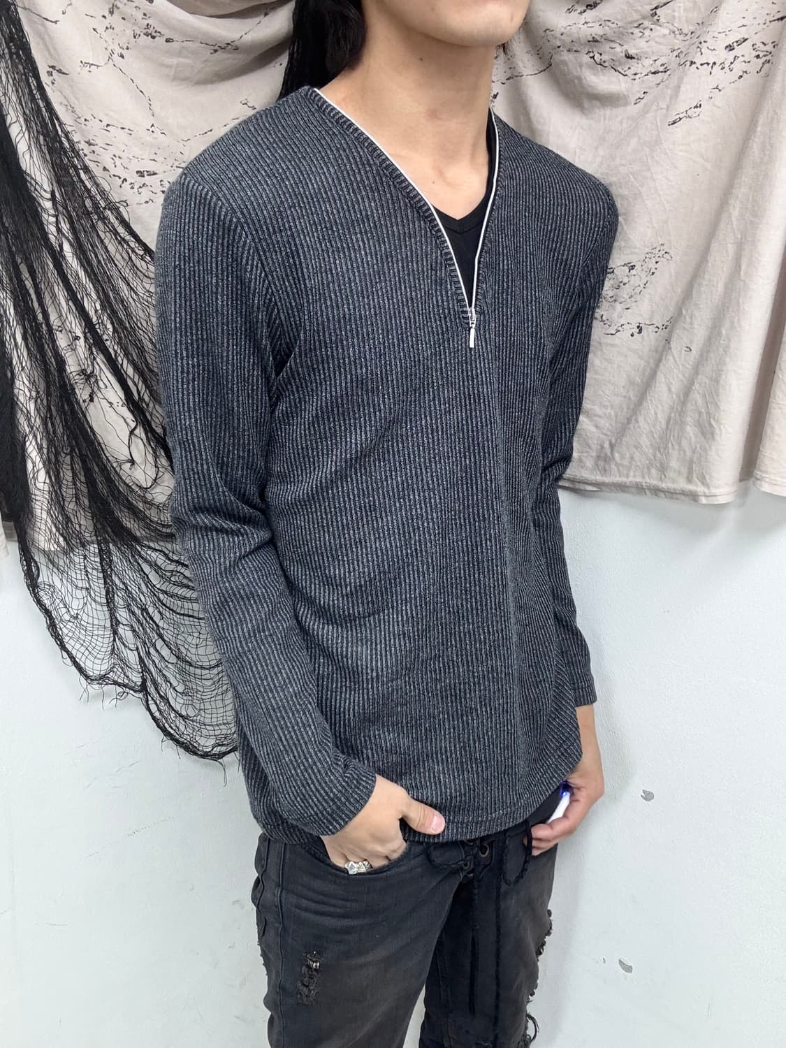 Minimal Design Zip Detail Sleeve 상품이미지2