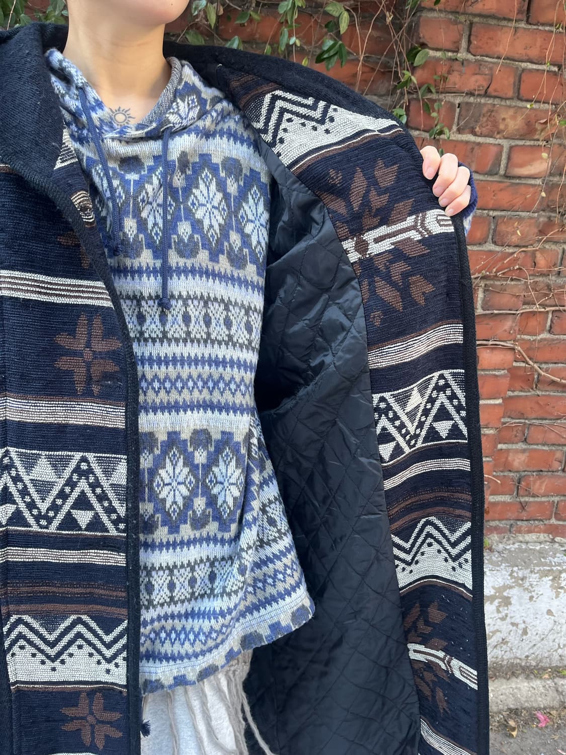 블랙 겨울패턴 후드 롱 코트 상품이미지8