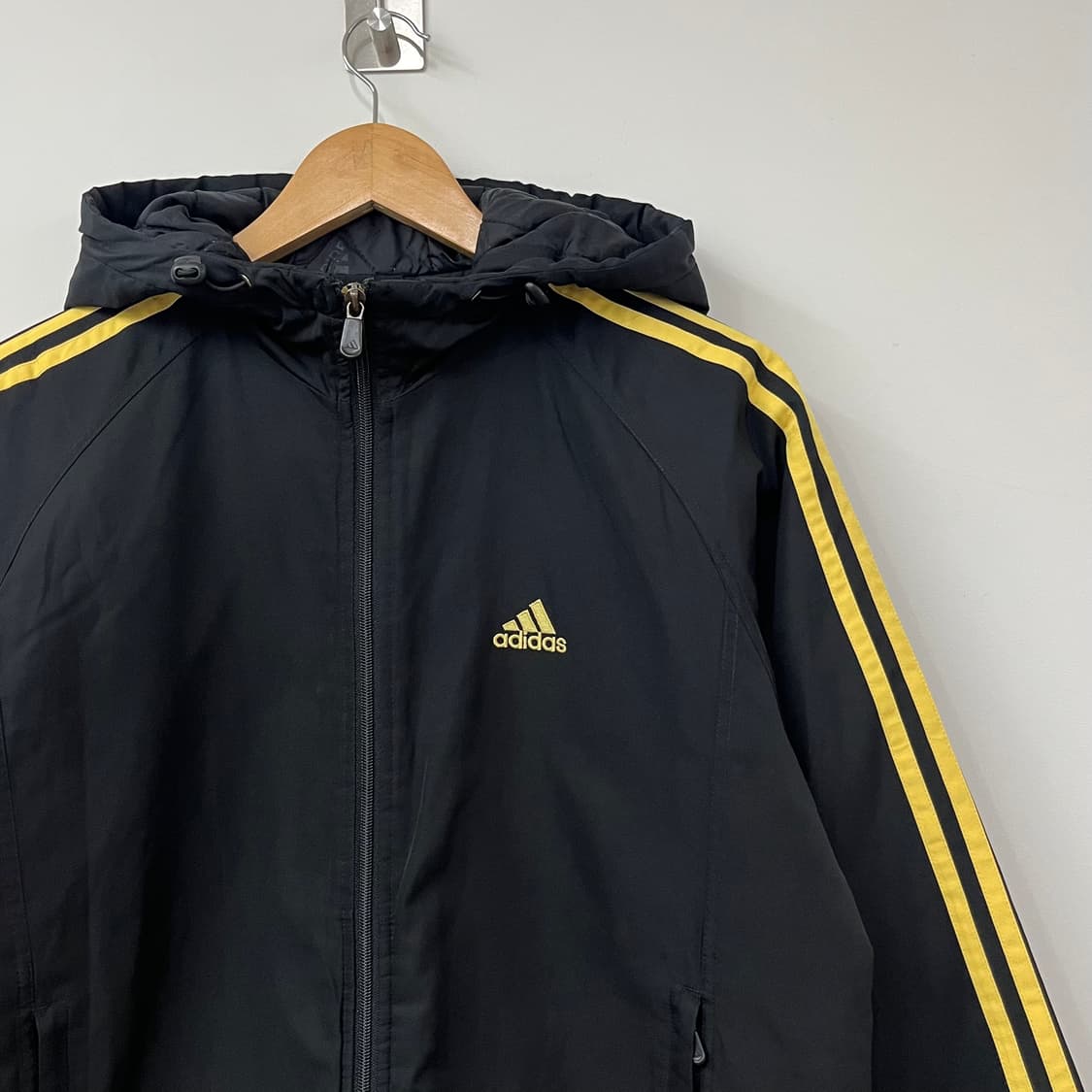 아디다스 올드스쿨 경량 패딩 후드 자켓 상품이미지4