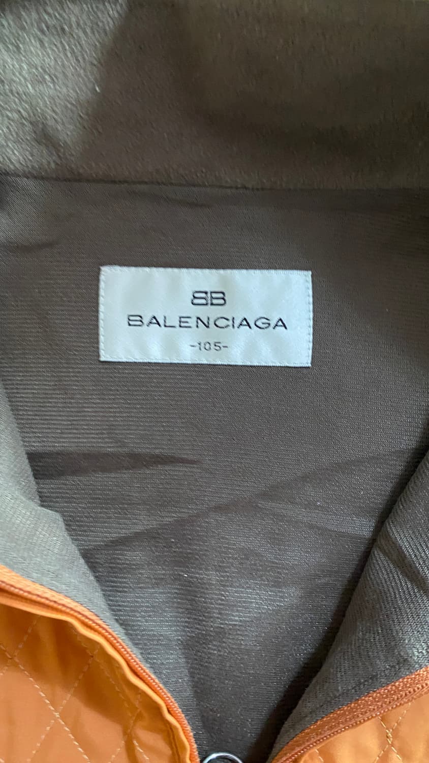 발렌시아가 오렌지 컬러 윈드브레이커 105 상품이미지3