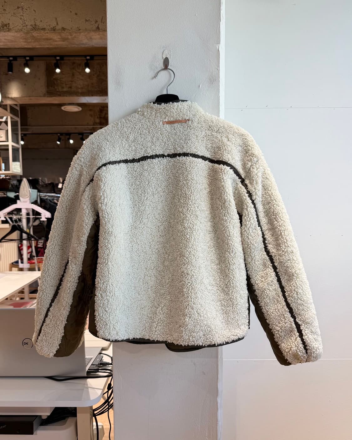 스카치앤소다 아이보리 카키 리버시블 테디 자켓  상품이미지5