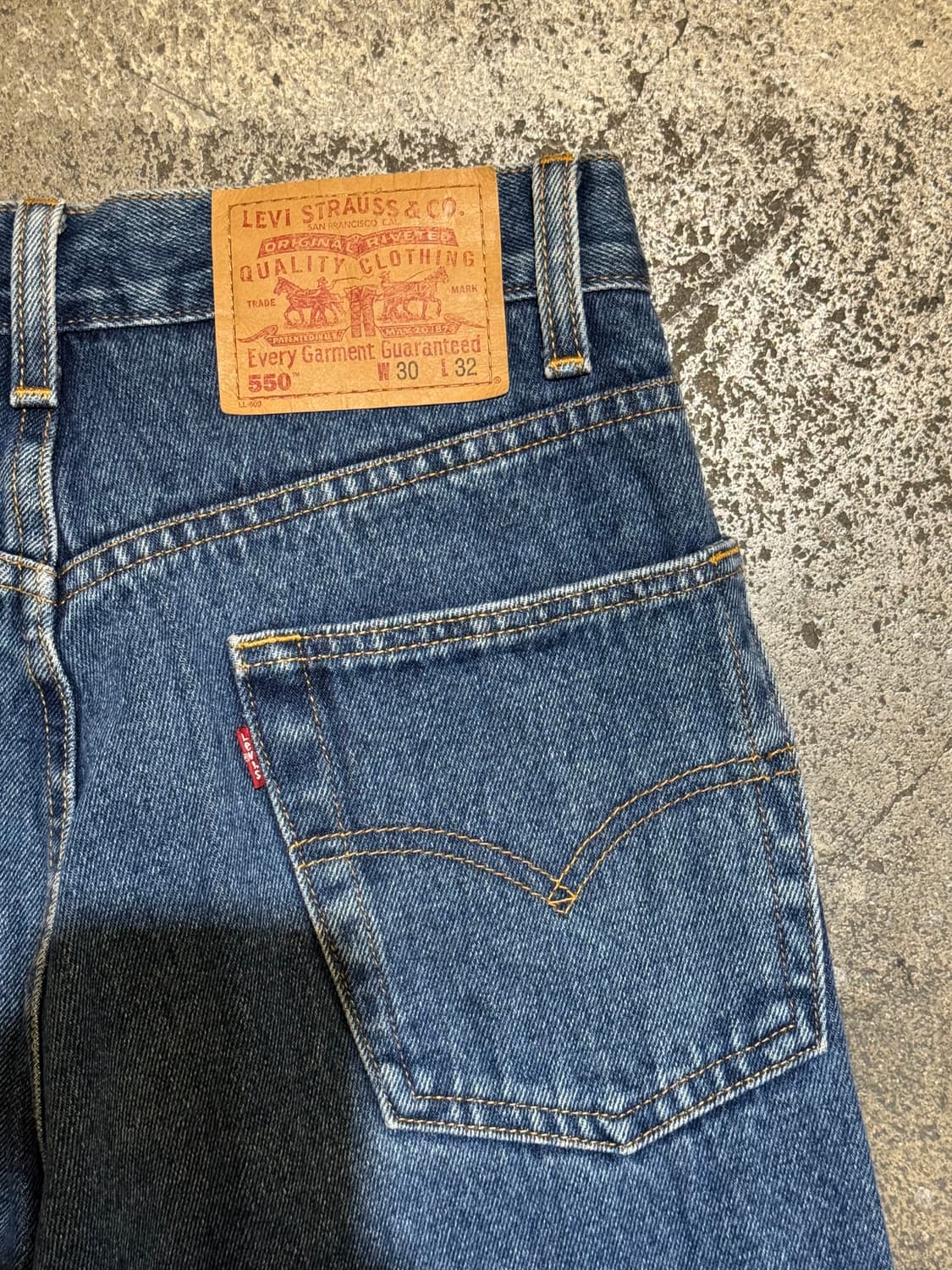 리바이스 550 상품이미지1