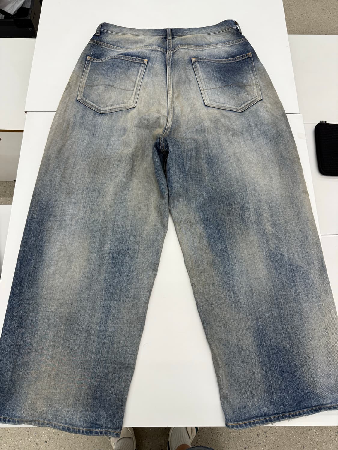 안셀름 aging wide denim pants 3사이즈 연청 상품이미지8