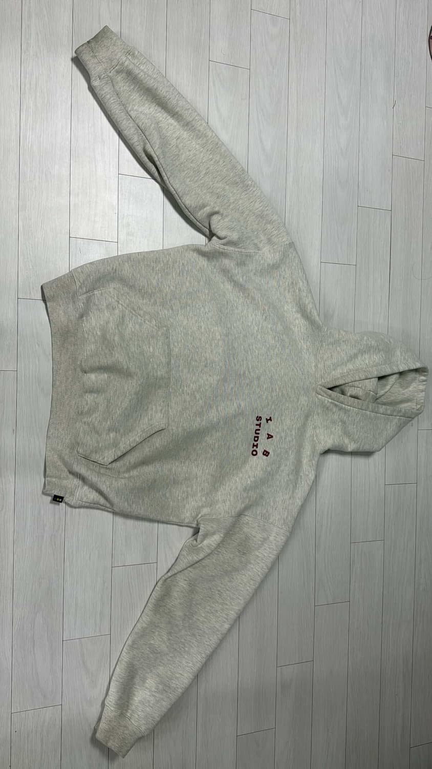 IAB STUDIO 아이앱 스튜디오 로고 후드티 오트밀 상품이미지2