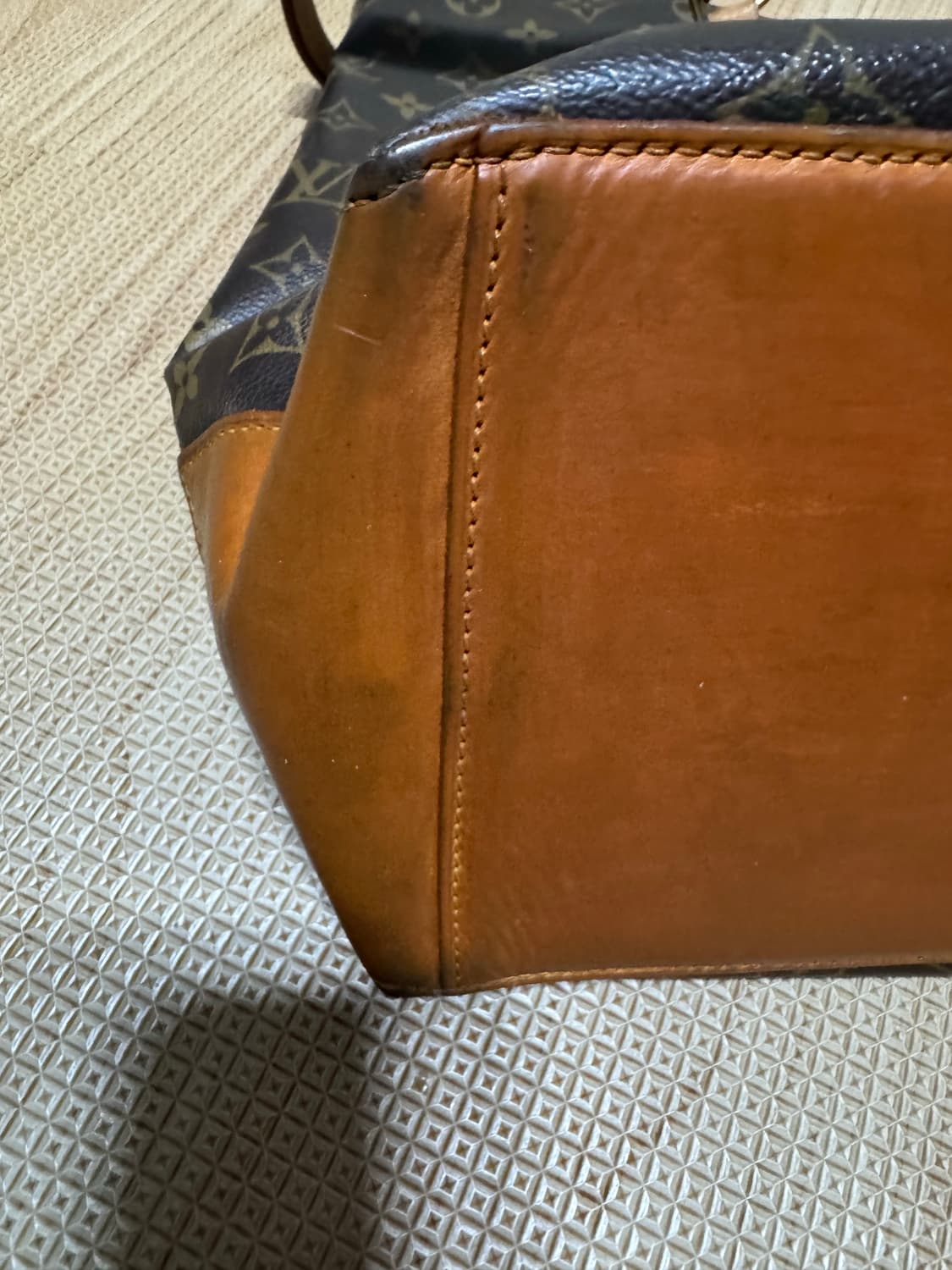 루이비통 모노그램 카바스 메조 숄더백 상품이미지7