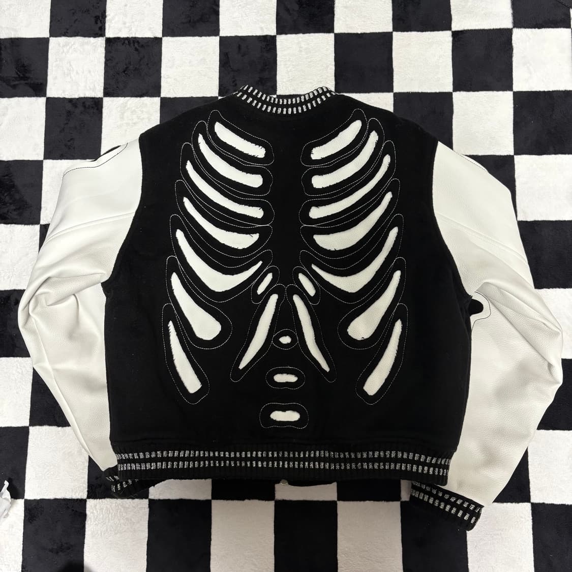 써저리 본 바시티 자켓 상품이미지2