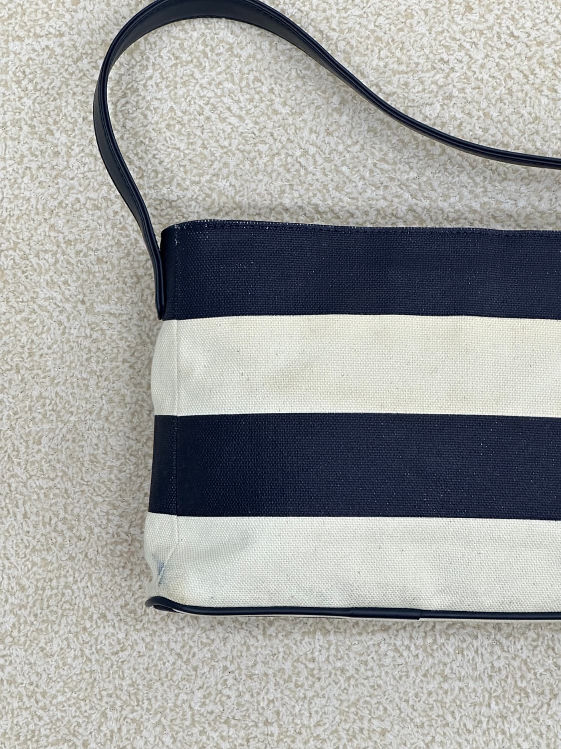 꾸레쥬 숄더백 상품이미지7