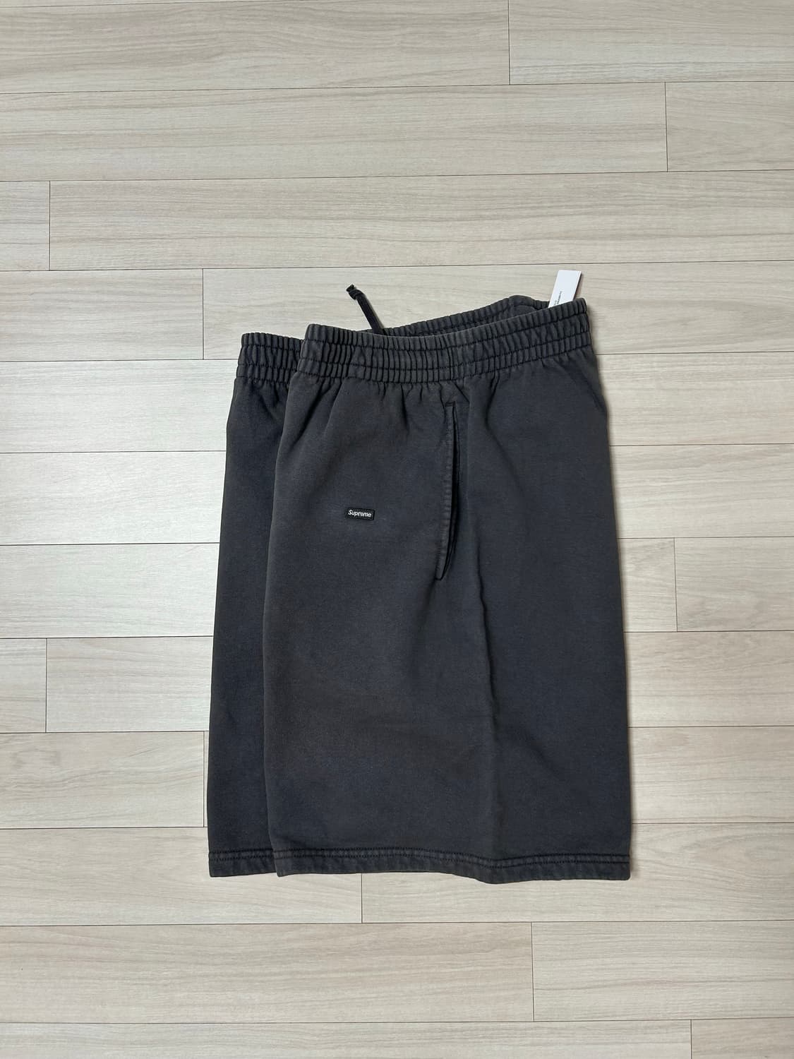 (L) 슈프림 오버다이드 스몰박스로고 스웻쇼츠-24ss  상품이미지3