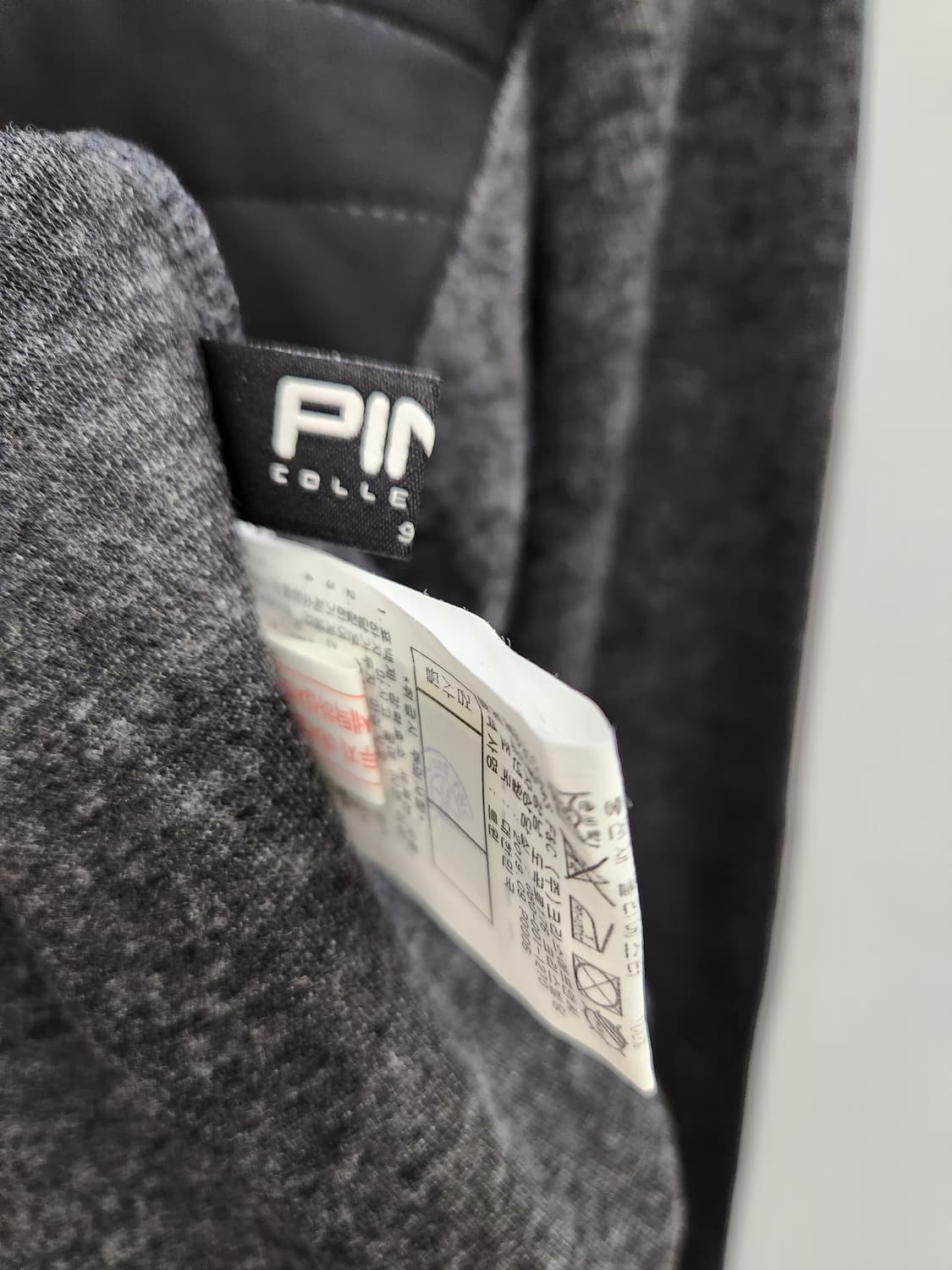 핑 PING 하프넥 블랙 긴팔티 상품이미지4
