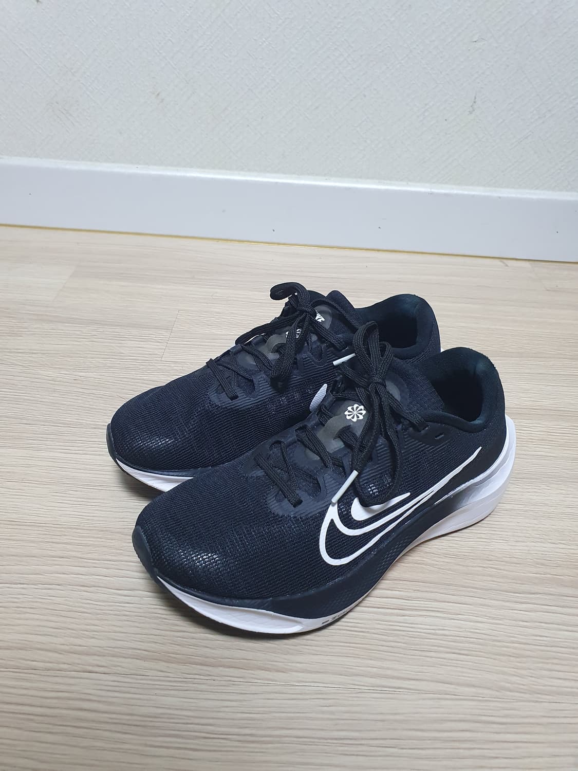 나이키 줌 플라이5 러닝화 240 상품이미지4