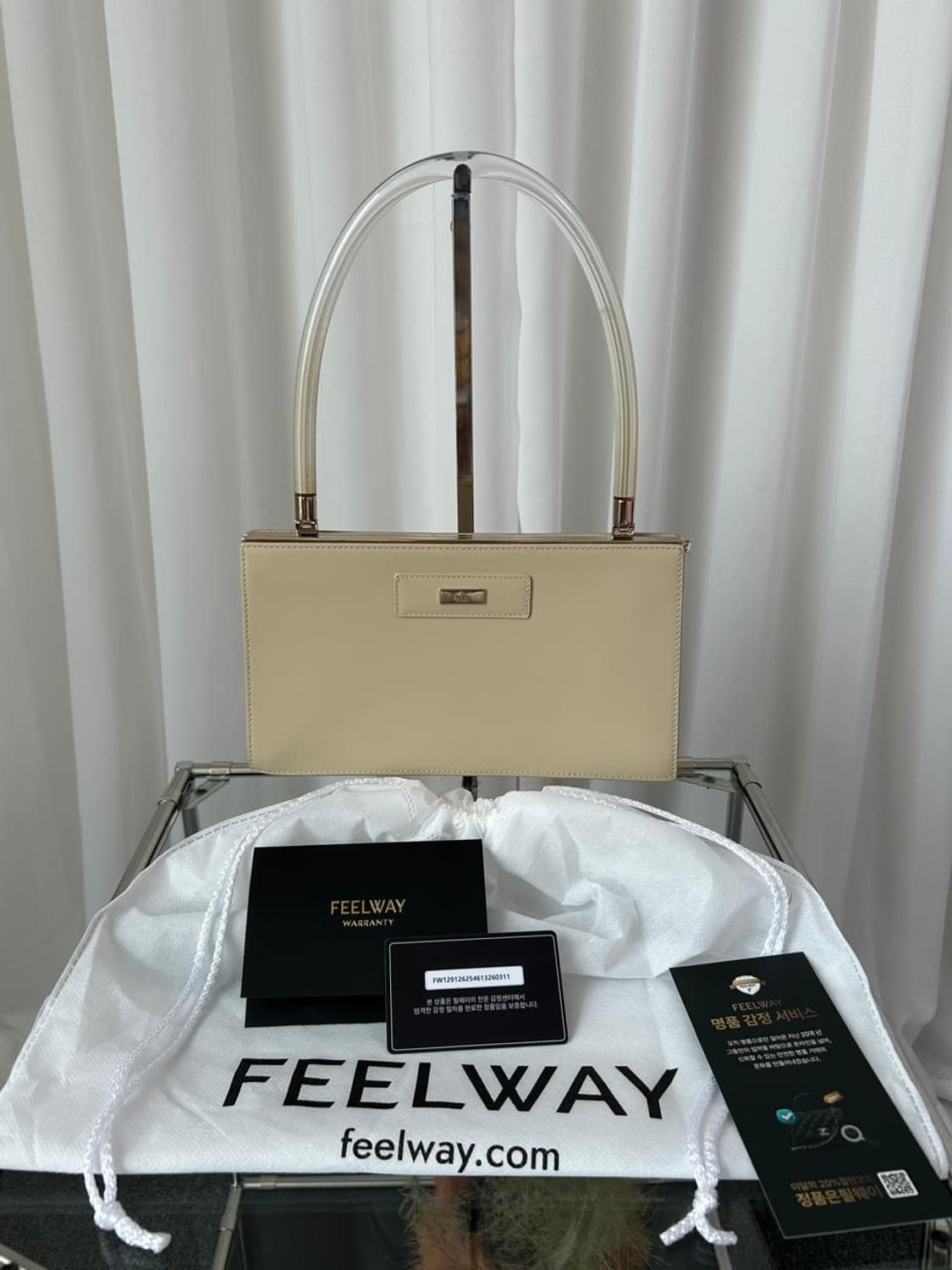 구찌 x 톰포드 2000s 글로시 레더 루사이트 바 핸들 숄더백 상품이미지3