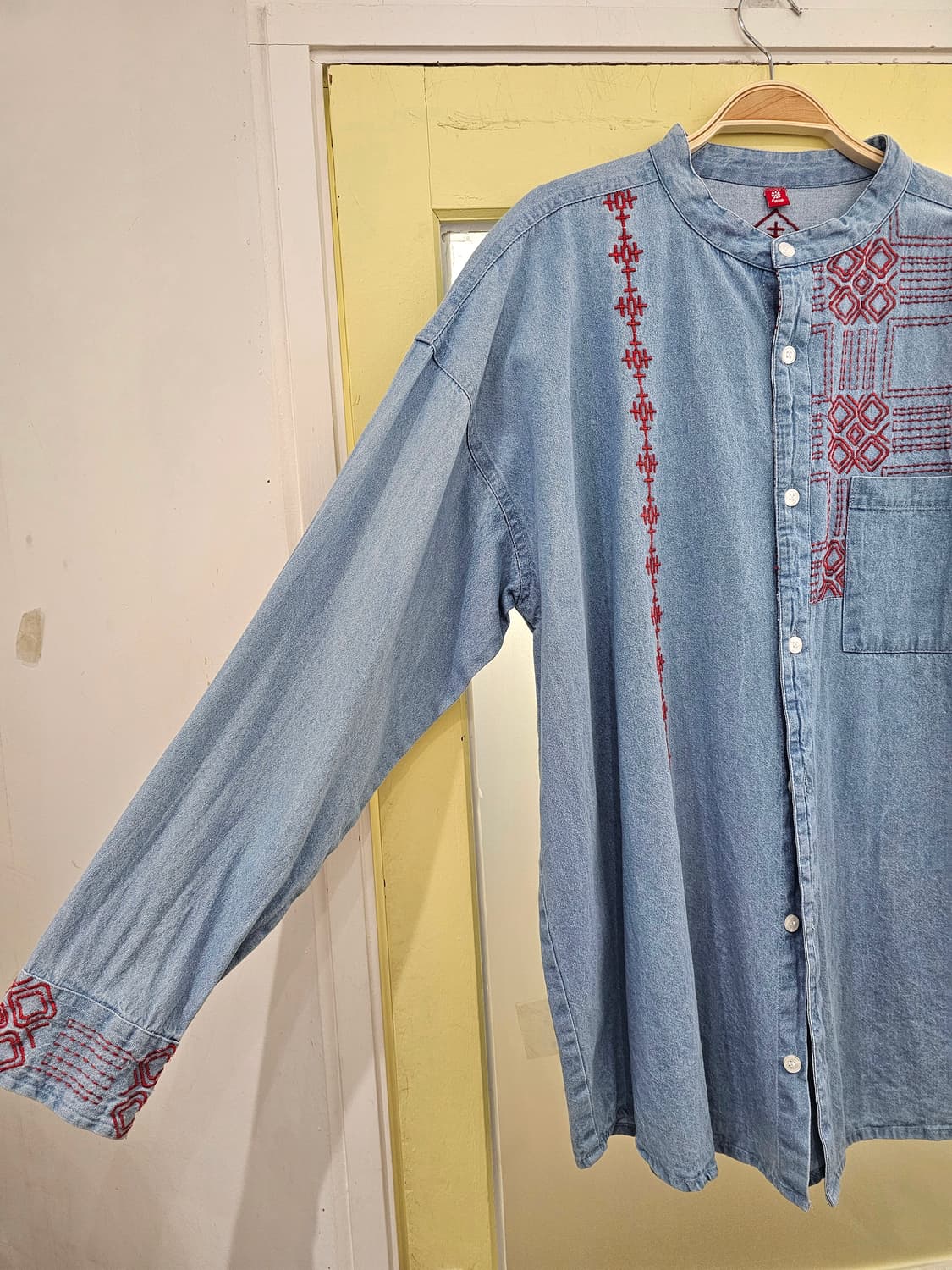 India 헨리넥 자수 데님셔츠 상품이미지2