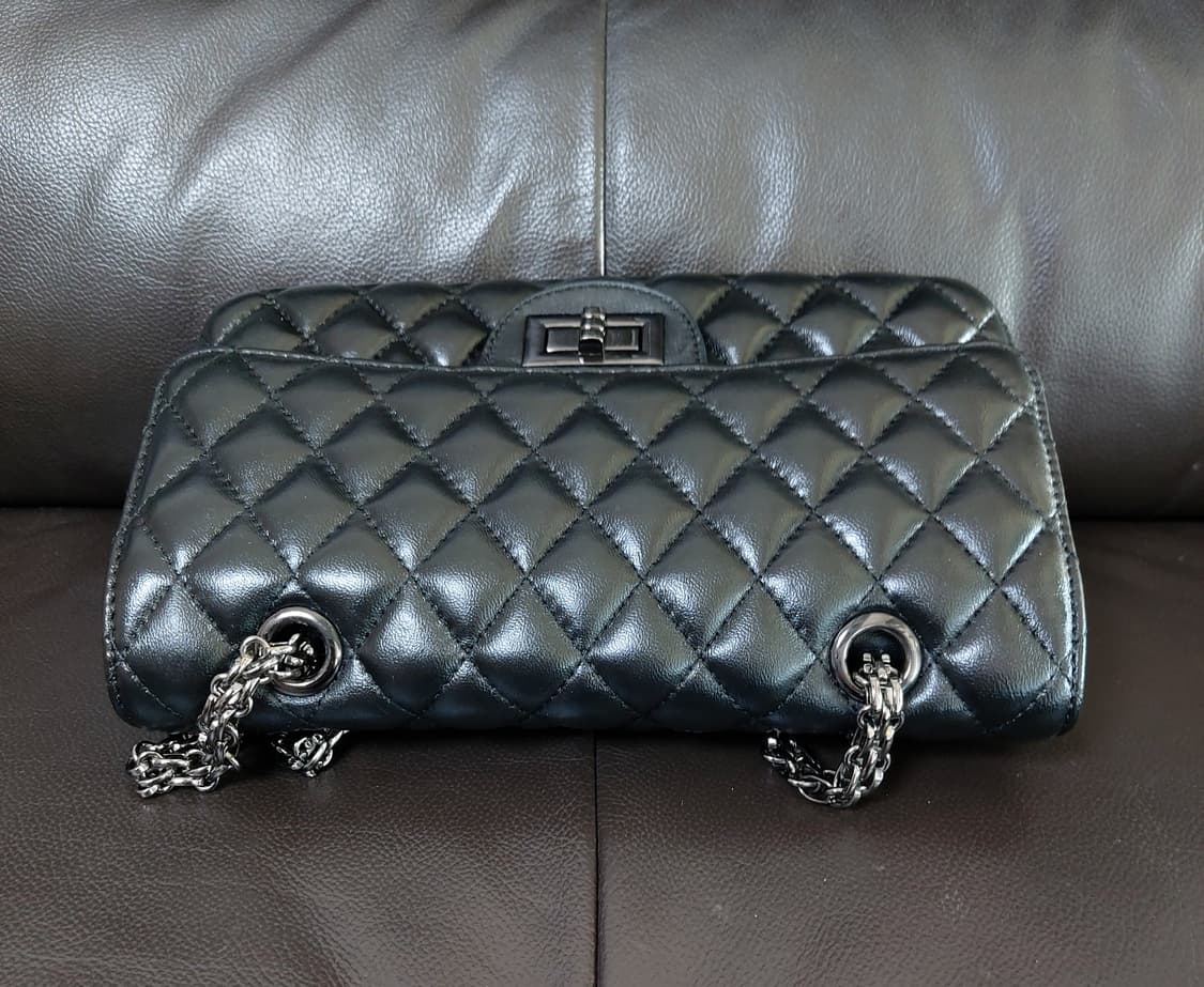 샤틴(SATIN)블랙 퀼팅 체인 숄더백 상품이미지4