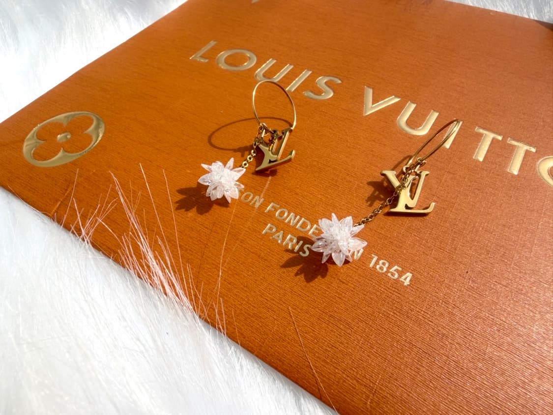 LV 언발 드롭 큐빅 이어링 상품이미지1