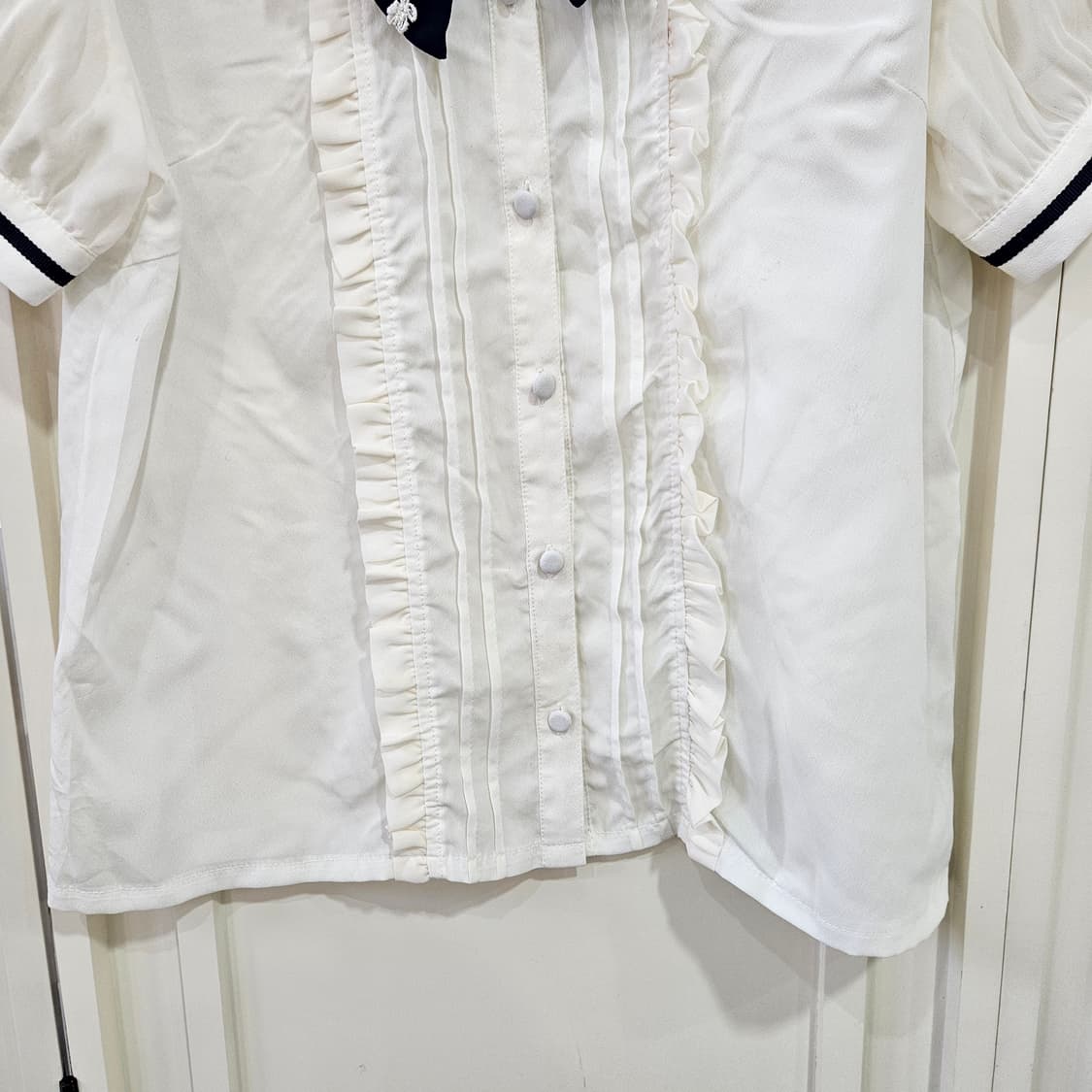 (Axes Femme Poetique)세일러카라 리본 프릴 블라우스 상품이미지5