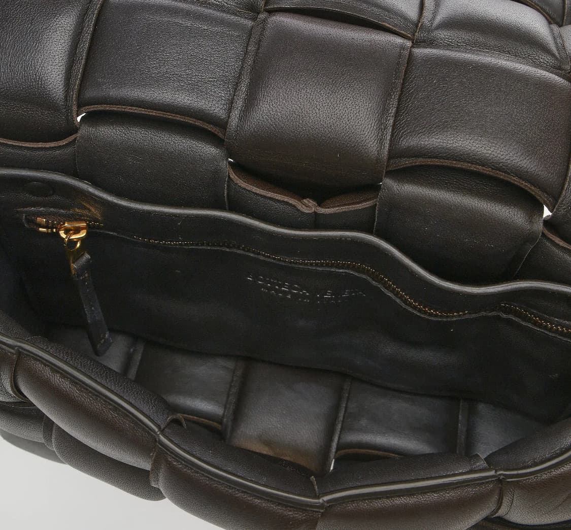 [A급] 보테가베네타 패디드 카세트 숄더 크로스백 판매합니다!!! 상품이미지8