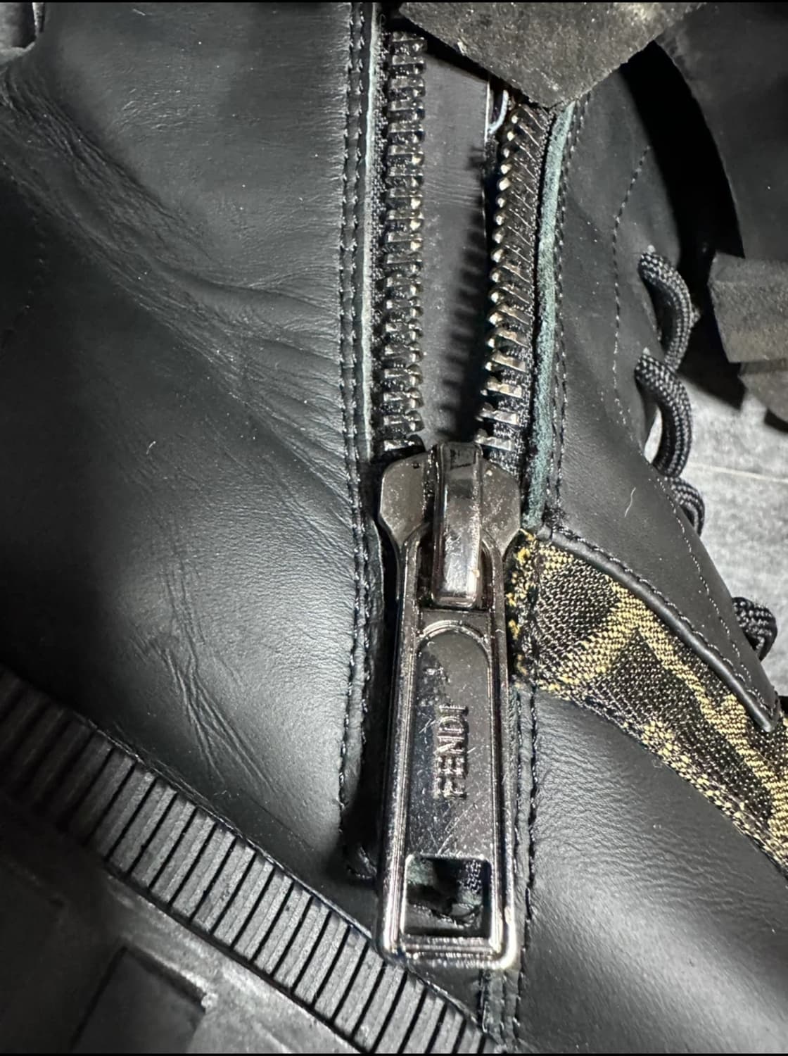 펜디그래피 FF & 가죽 바이커 부츠(240) 상품이미지5