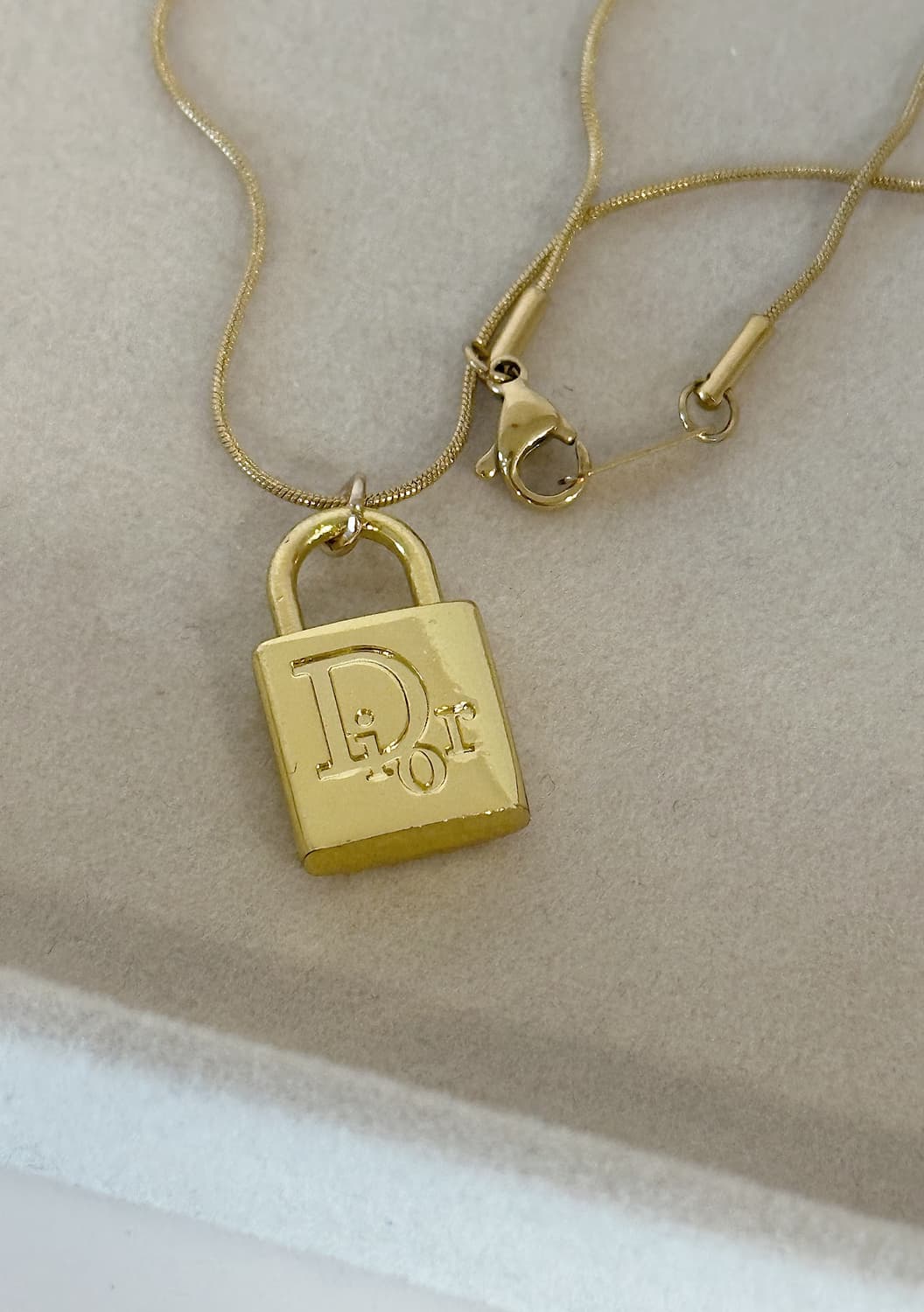 디올 오블리크 패드락 스네이크 뱀줄 목걸이  상품이미지2