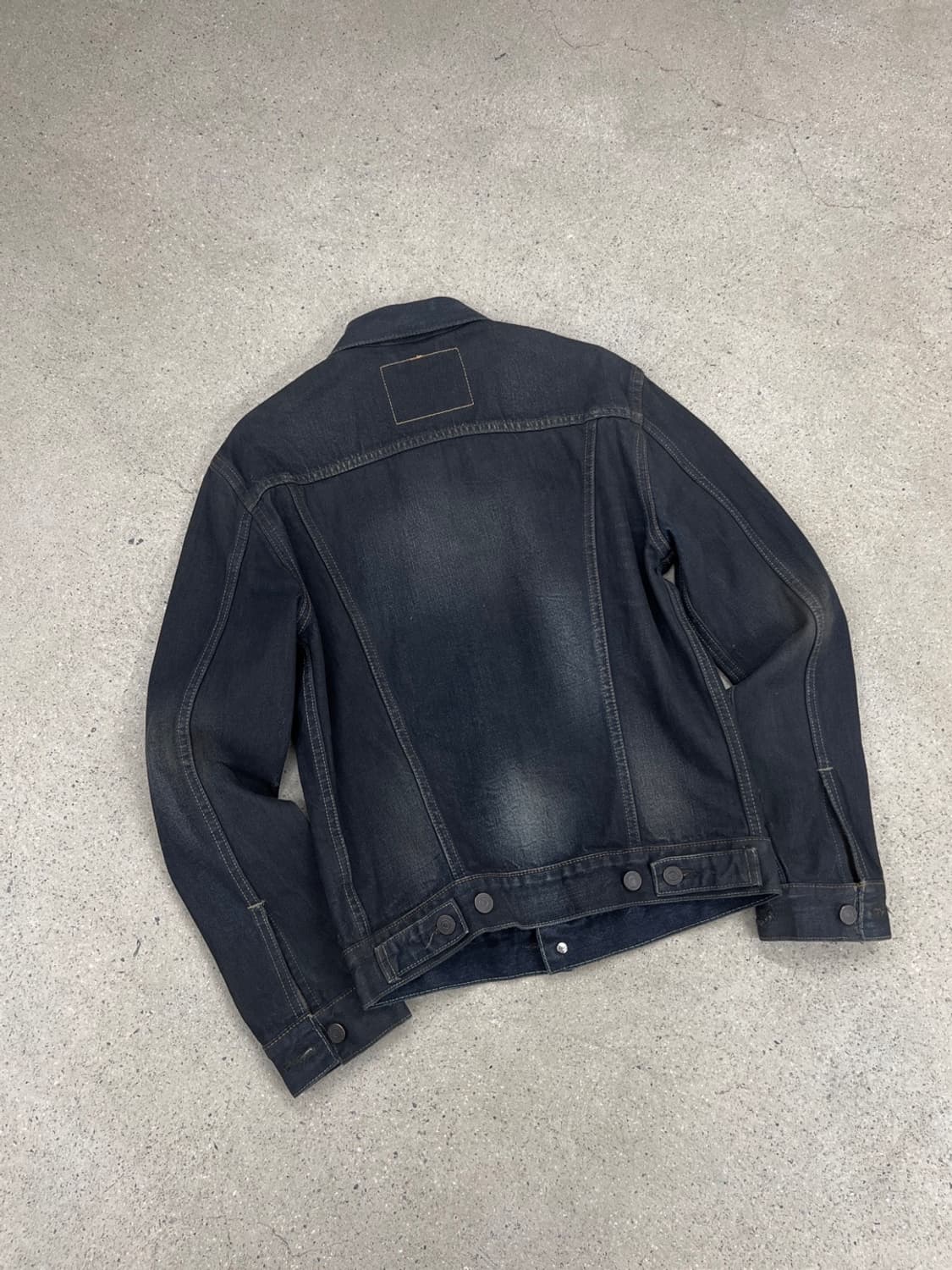 리바이스 디스트레스드 데님 트러커 자켓 상품이미지3