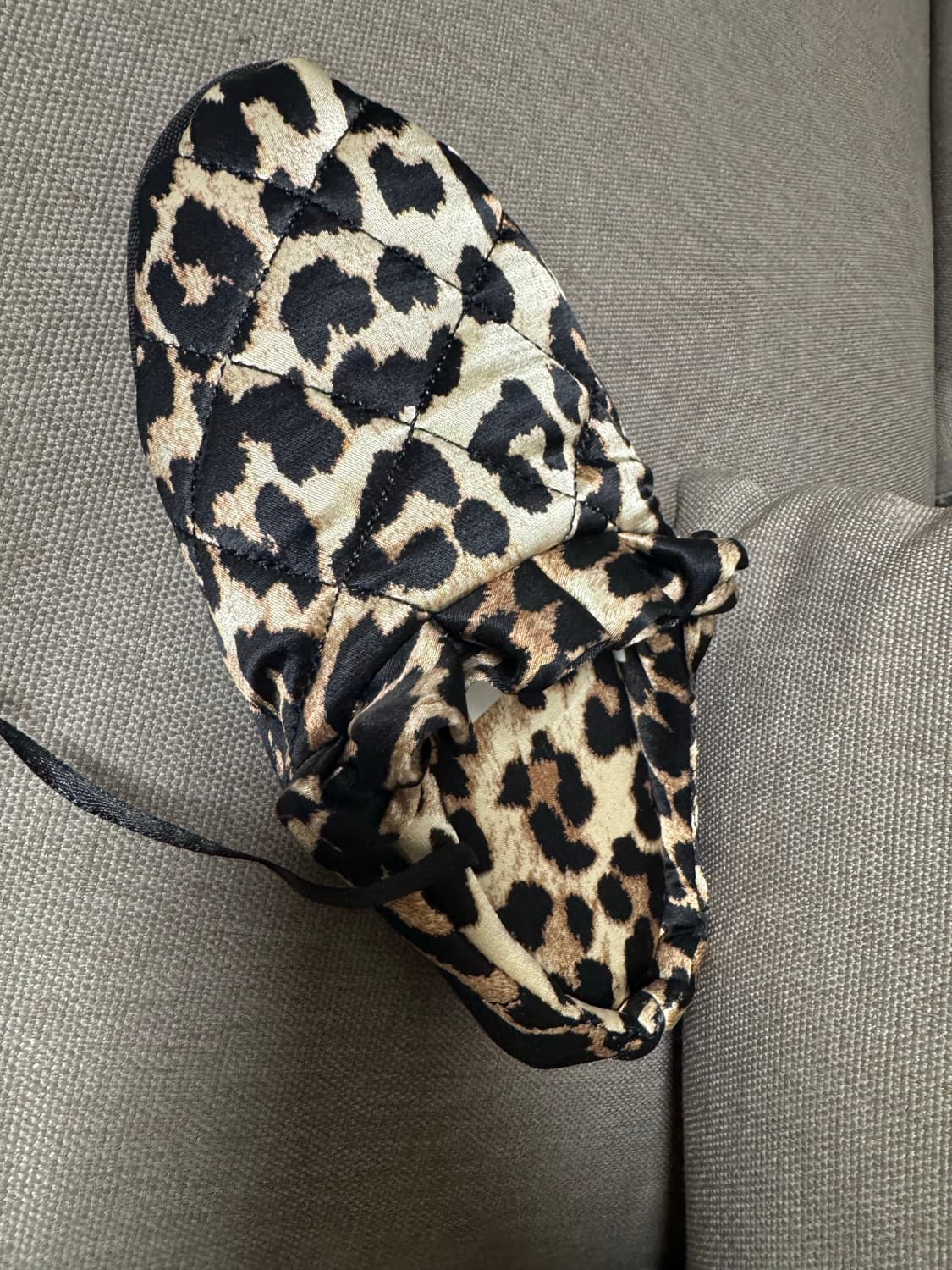 [미착용/37] GANNI 가니 가내화 새틴 슬리퍼 상품이미지1