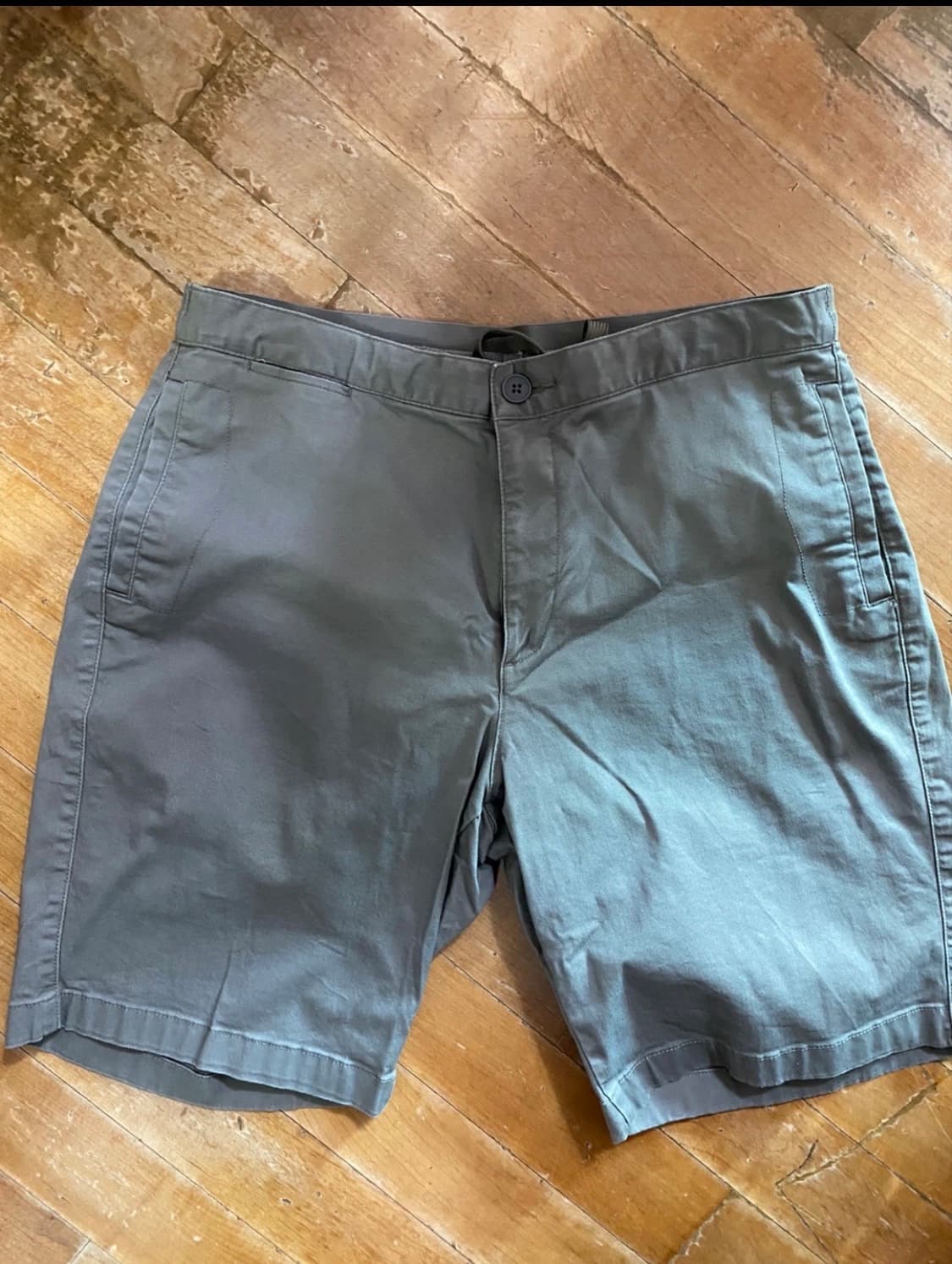 (새상품)토마스마이어 UNIQLO 남성 반바지 84-92cm 상품이미지1