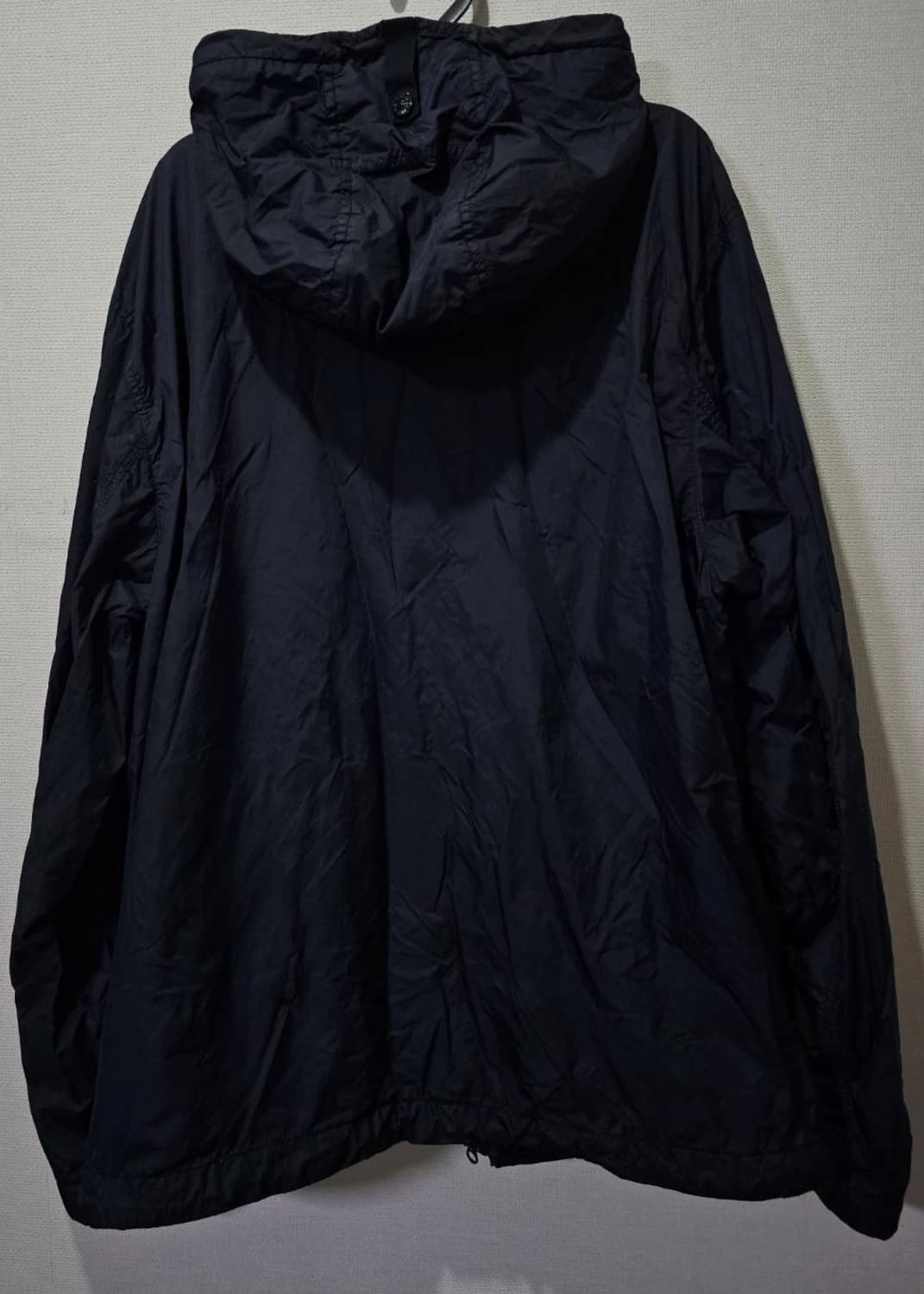 [S급] 스톤아일랜드 24SS 크링클랩스 리나일론 바람막이 자켓 105 상품이미지4